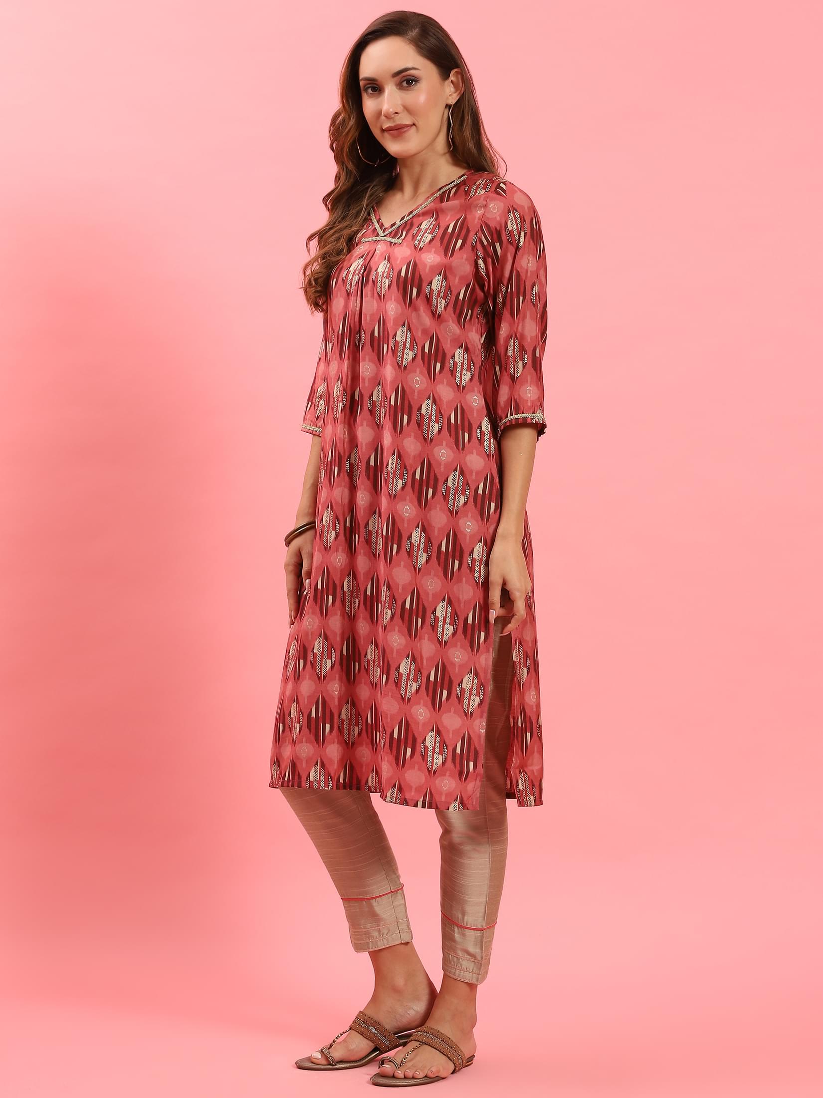 Women Pink Abstract Printed Kurta.