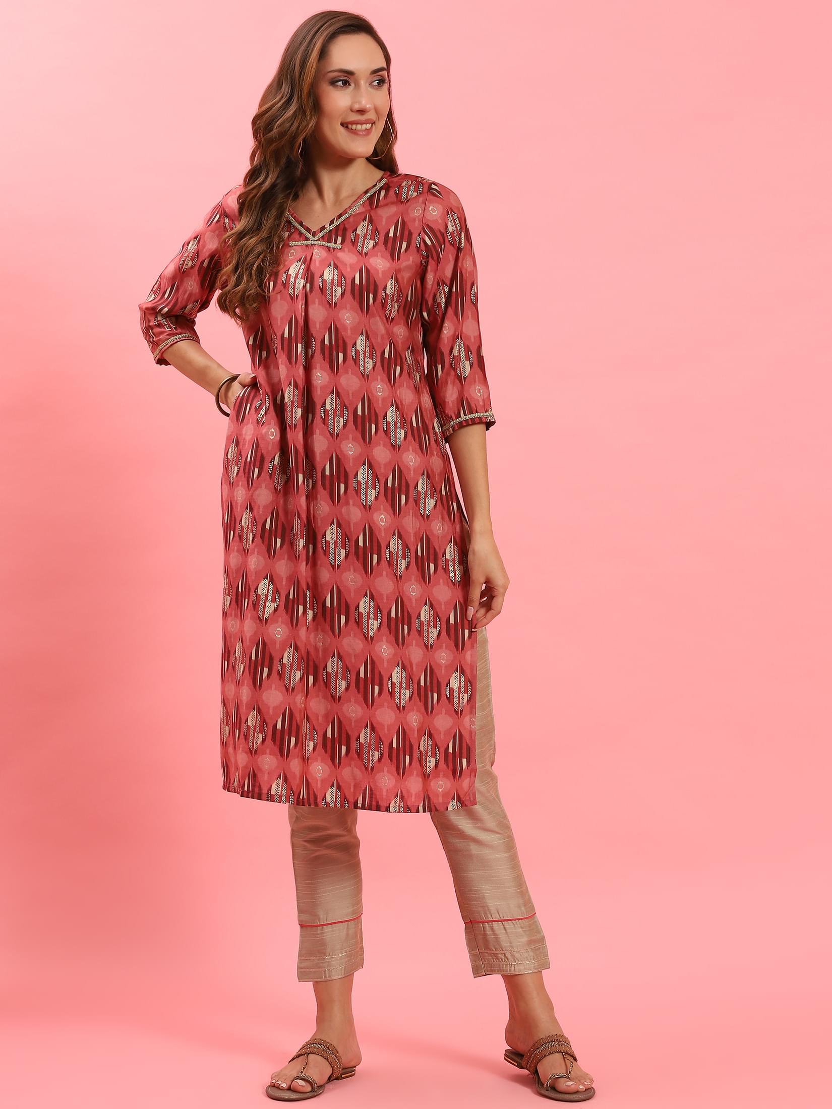Women Pink Abstract Printed Kurta.