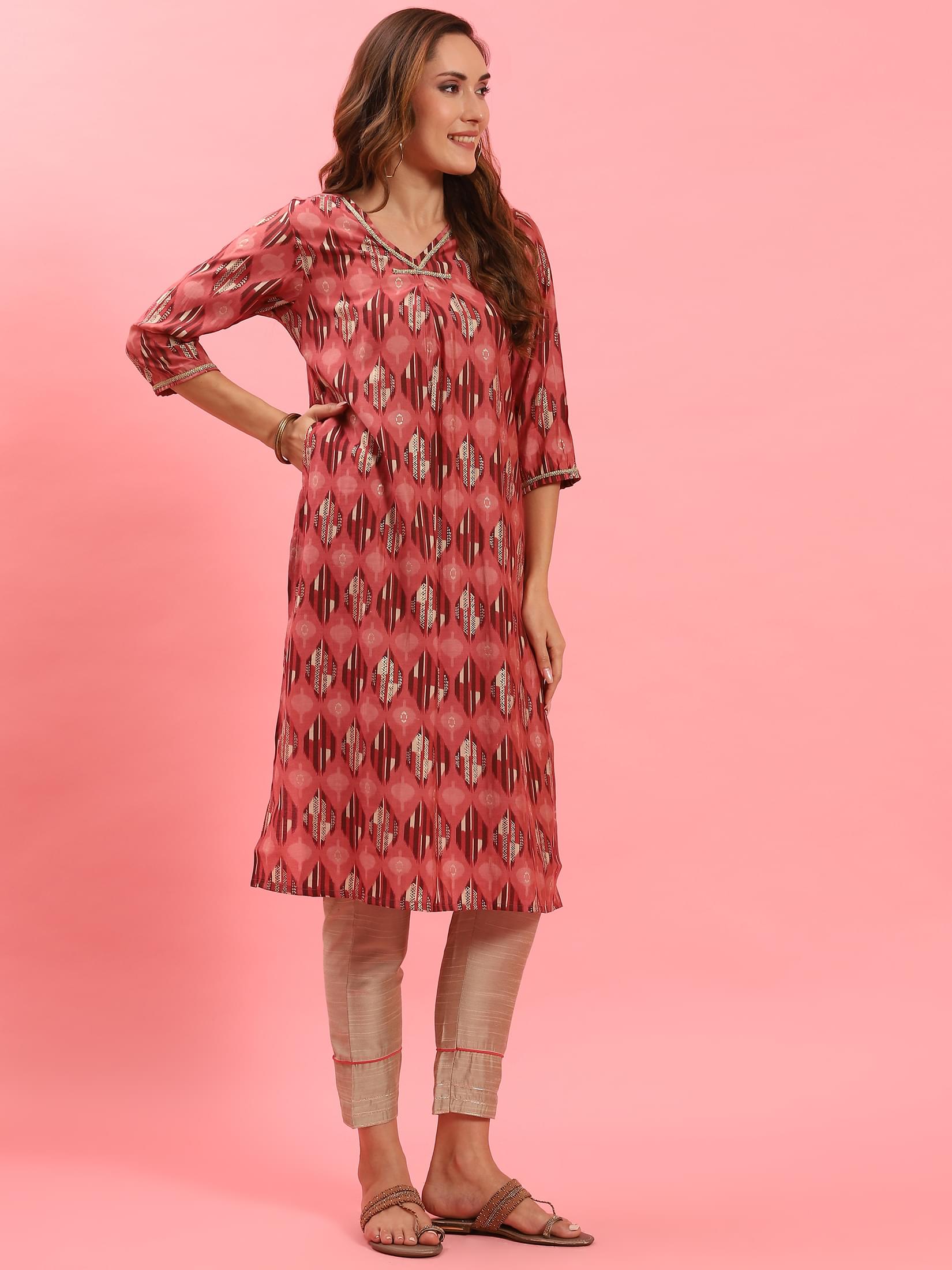 Women Pink Abstract Printed Kurta.