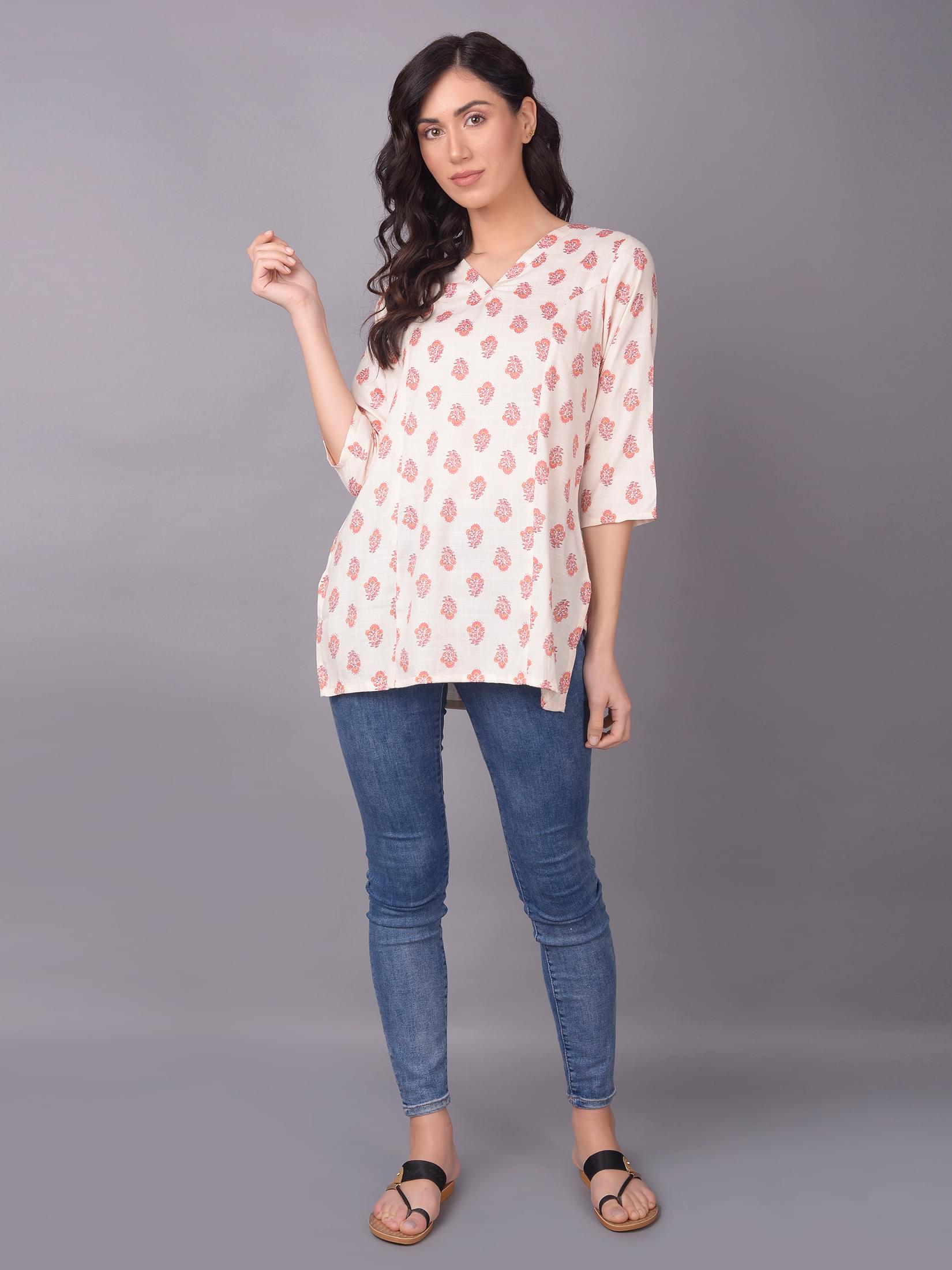Women Red Floral Printed Tunic.