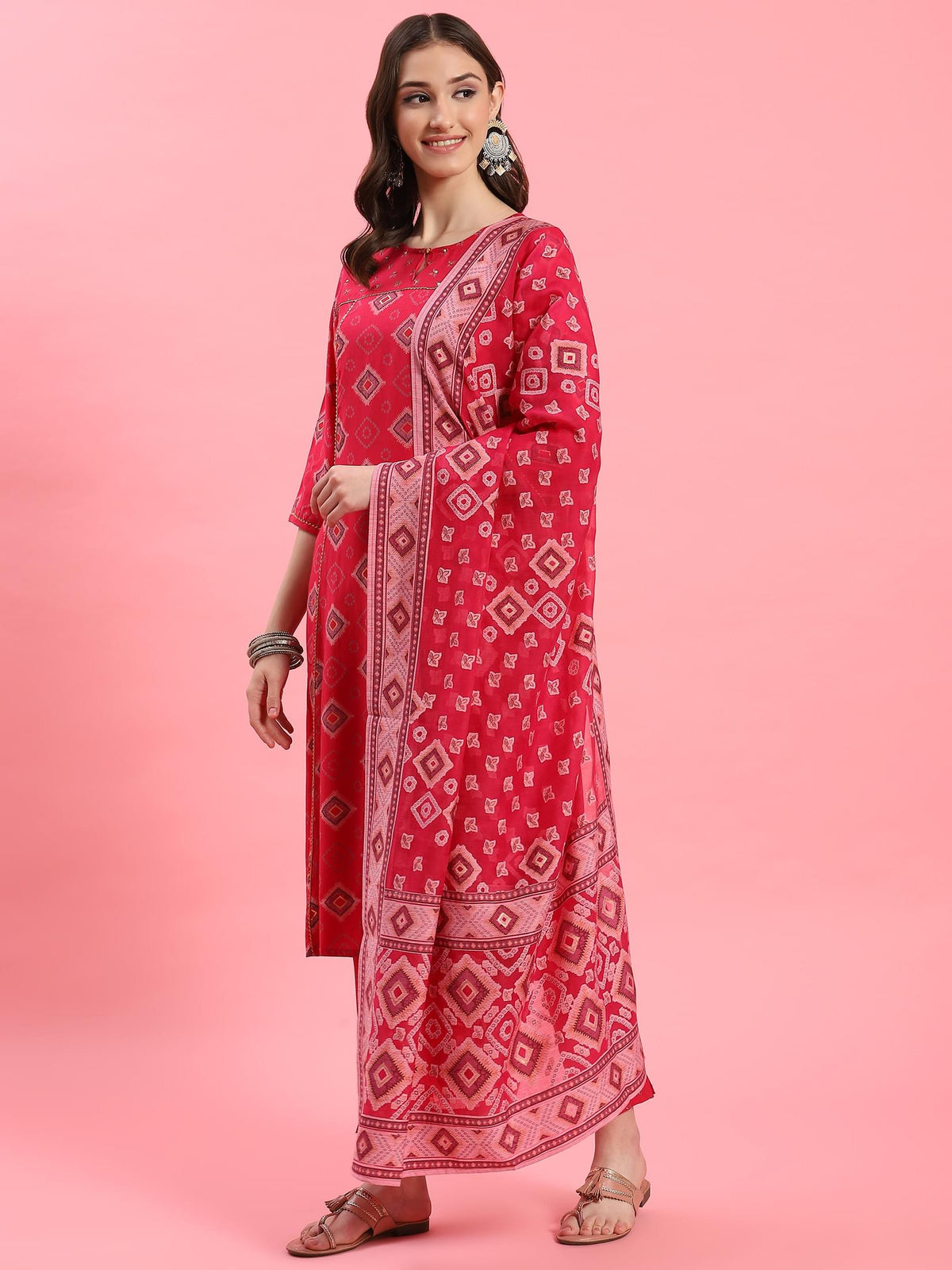Women Fuchsia Geometric Printed Kurta Trouser Dupatta.