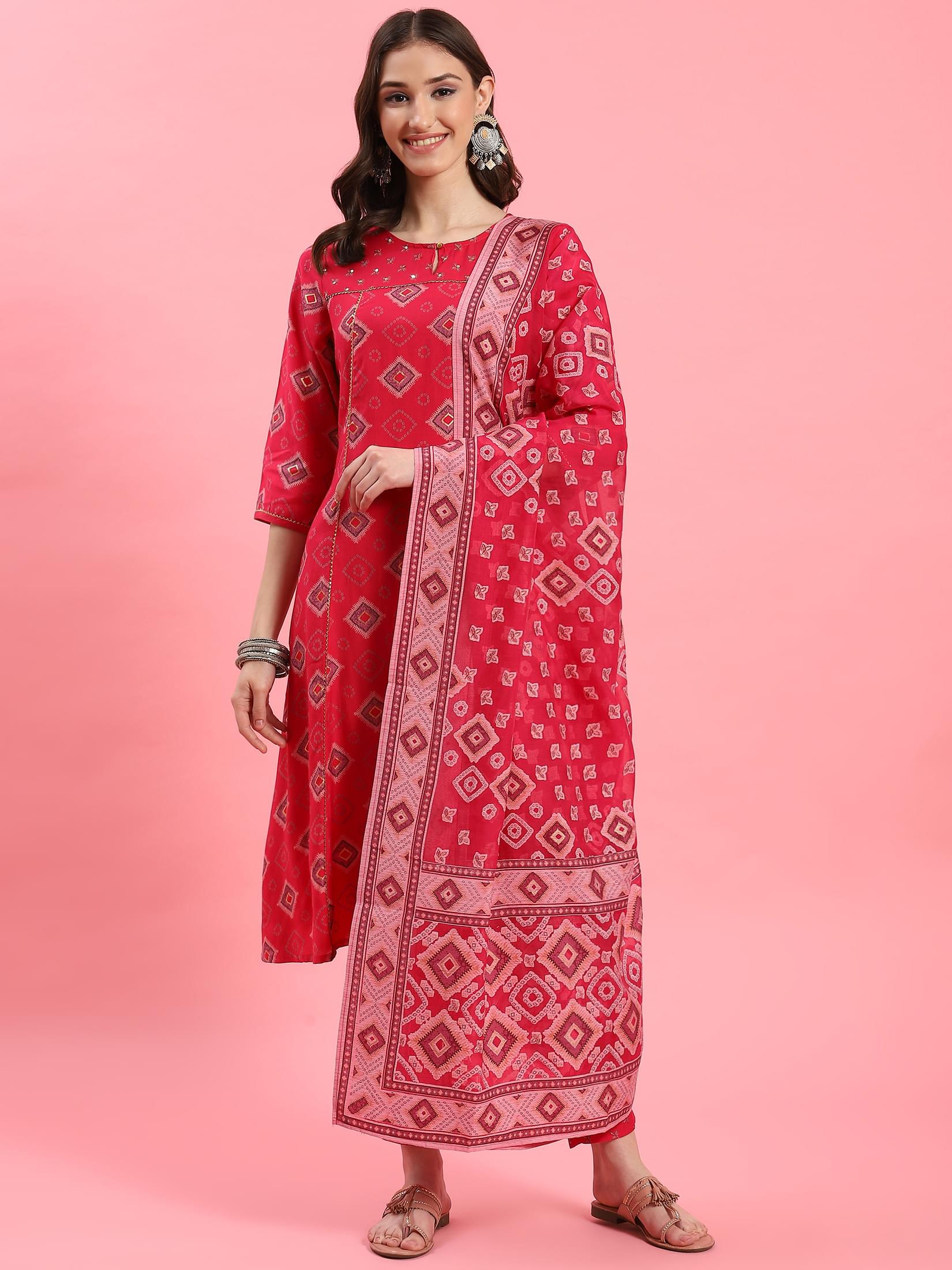Women Fuchsia Geometric Printed Kurta Trouser Dupatta.