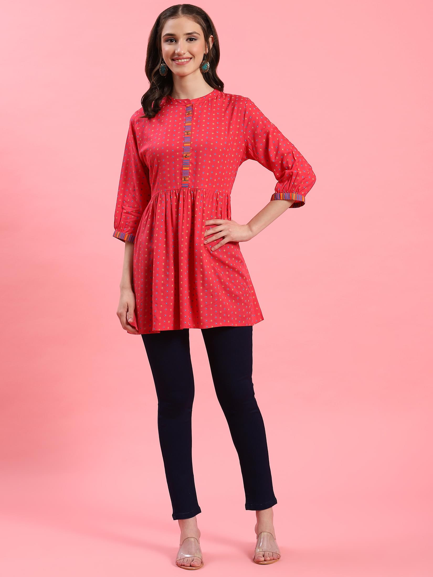 Women Fuchsia Geometric Printed Tunic.
