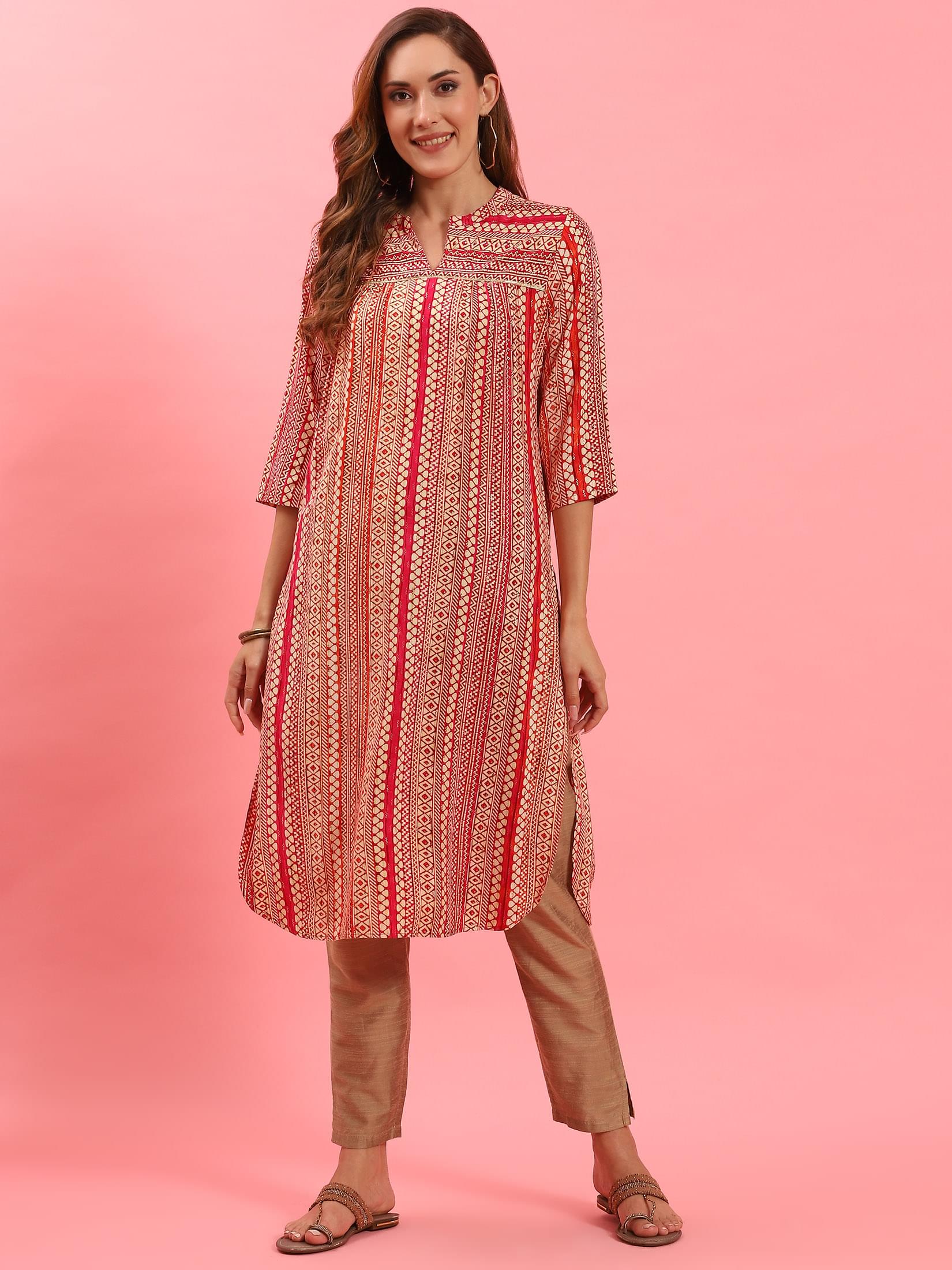 Women Pink Geometric Printed Kurta.