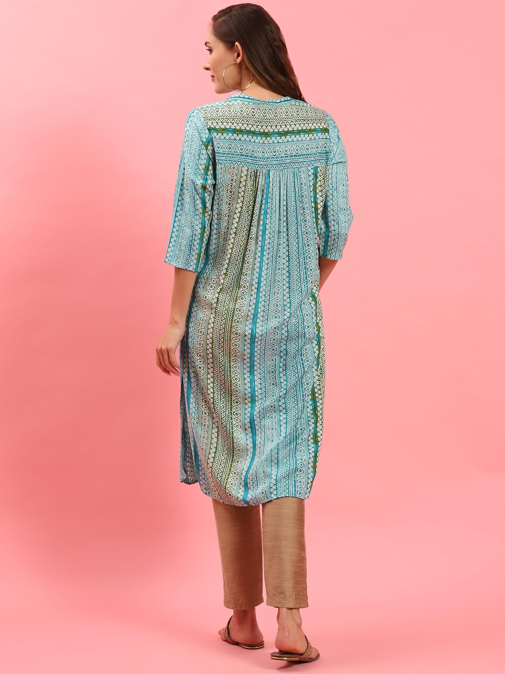 Women Blue Geometric Mandarin Collar Kurta.