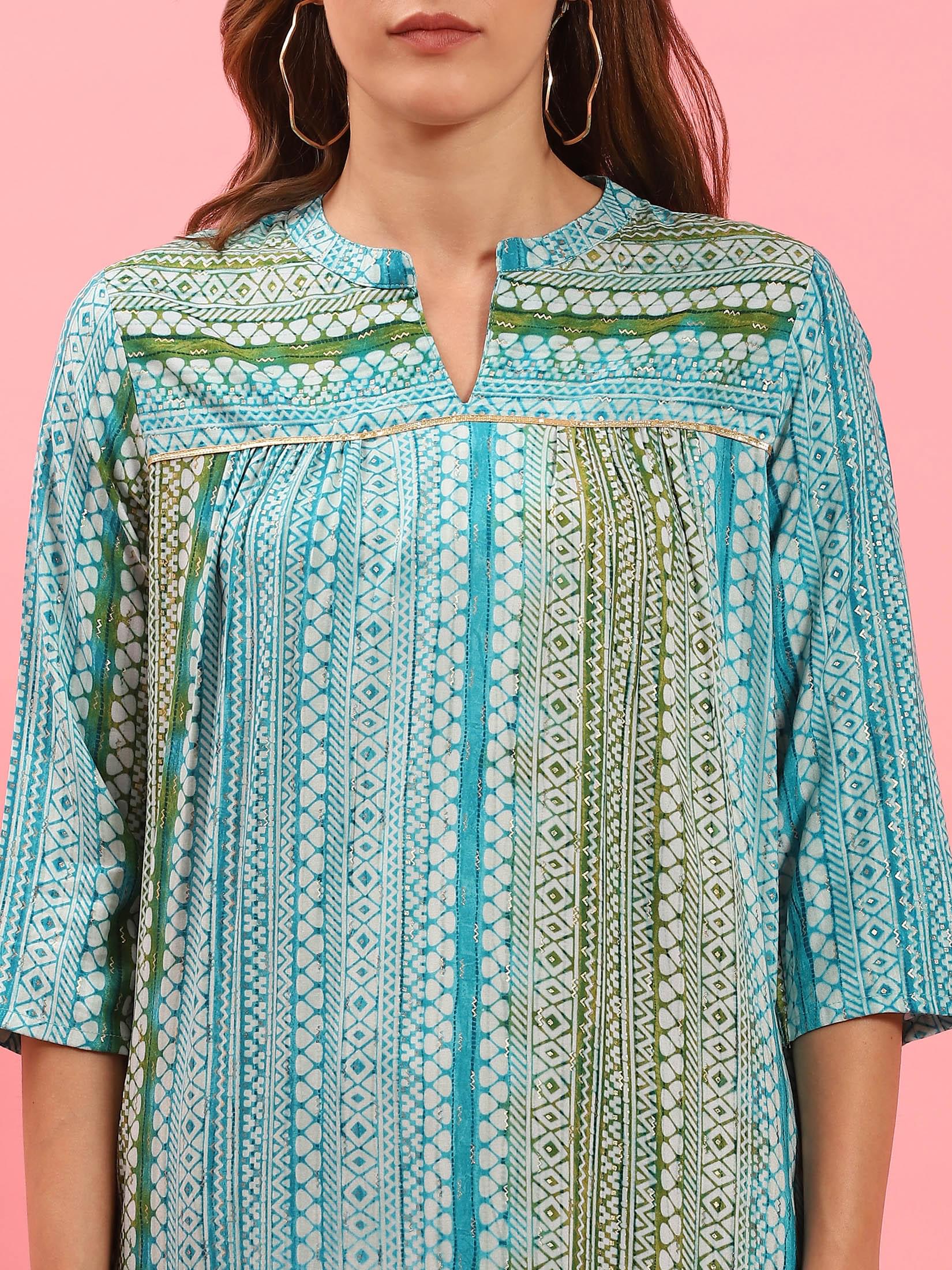Women Blue Geometric Mandarin Collar Kurta.