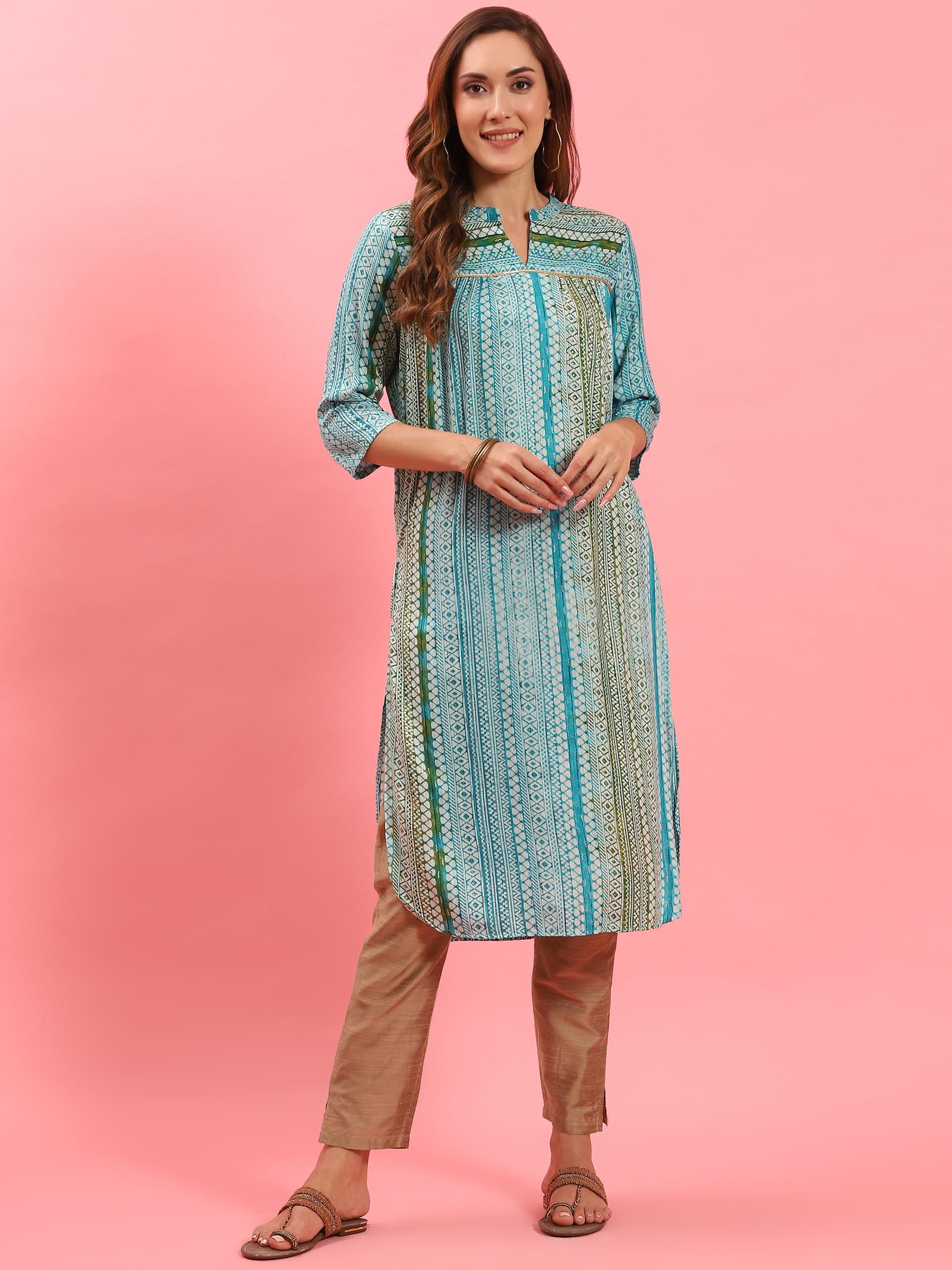 Women Blue Geometric Mandarin Collar Kurta.