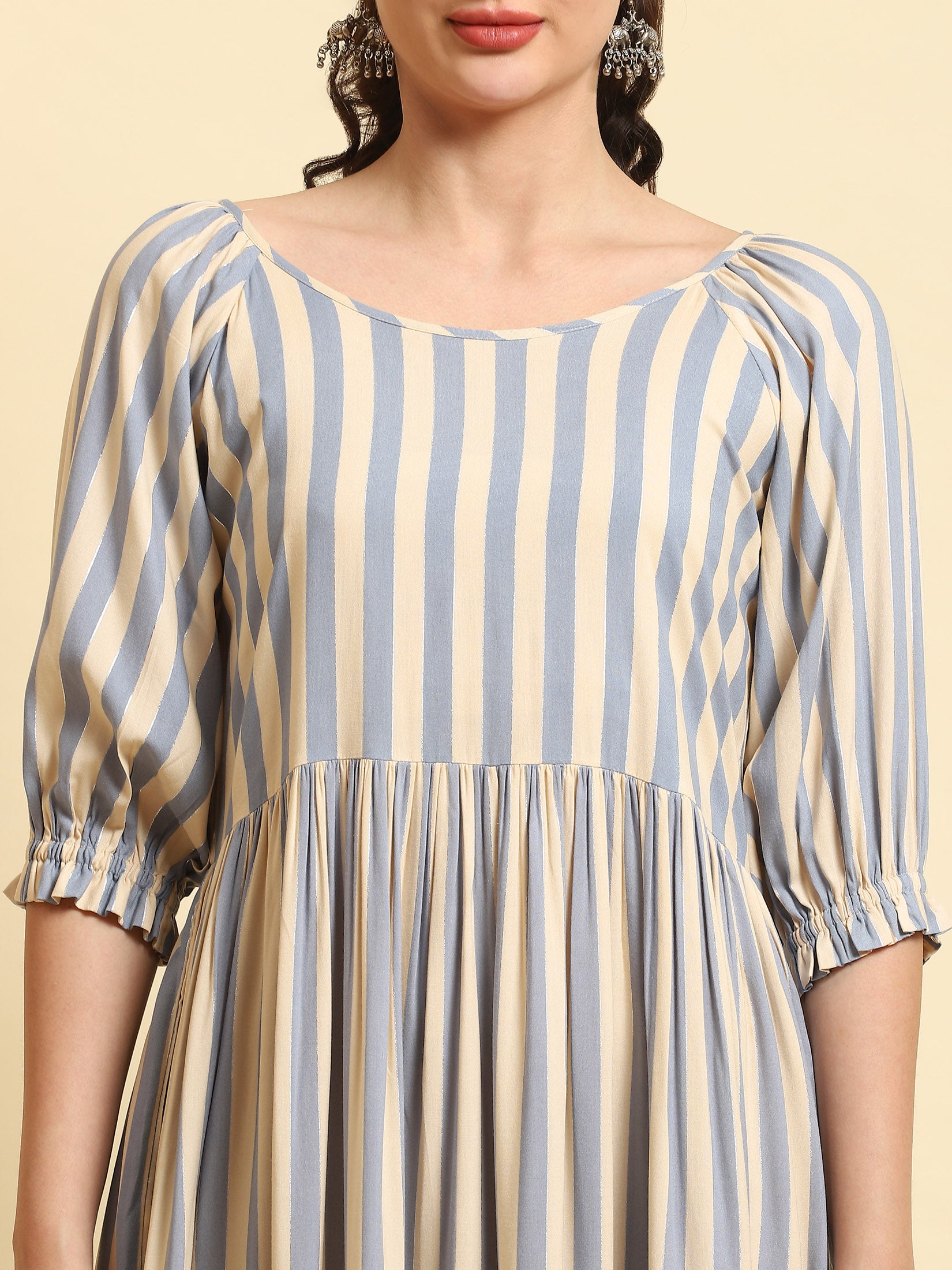 10750MPSTEELBLUE_OFFWHITE_closer