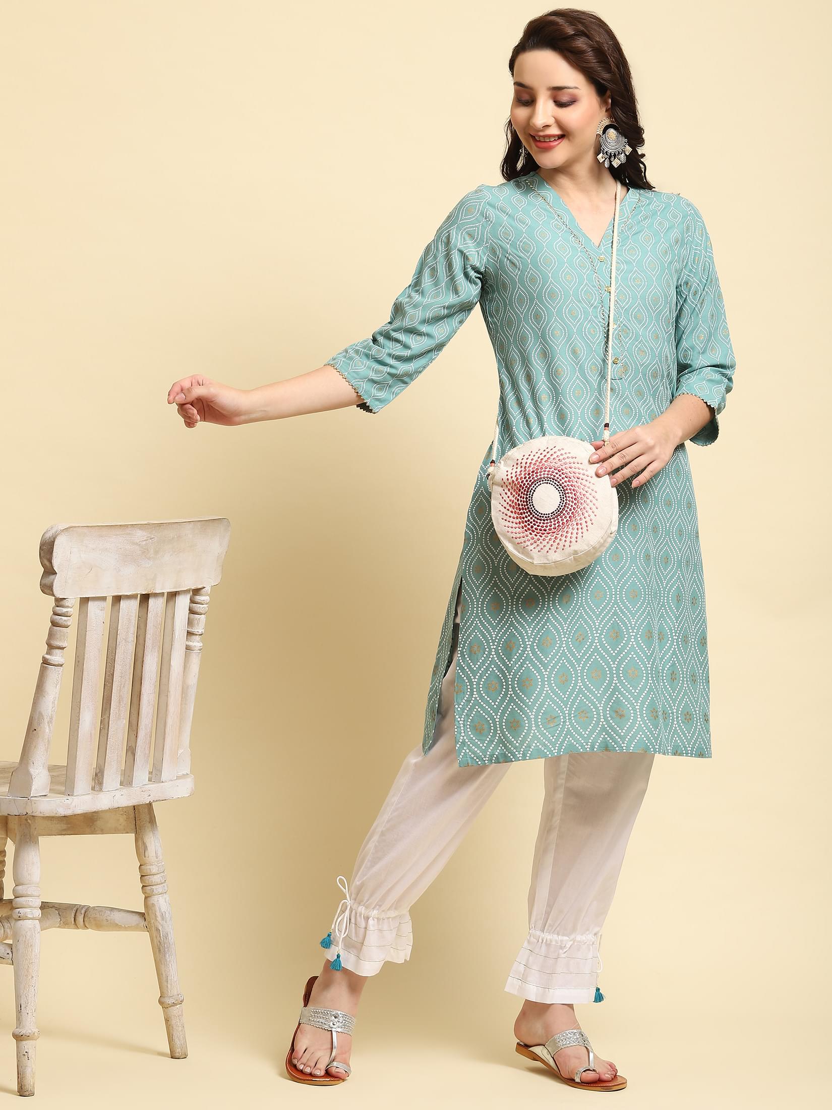 Women Green Printed Kurta.