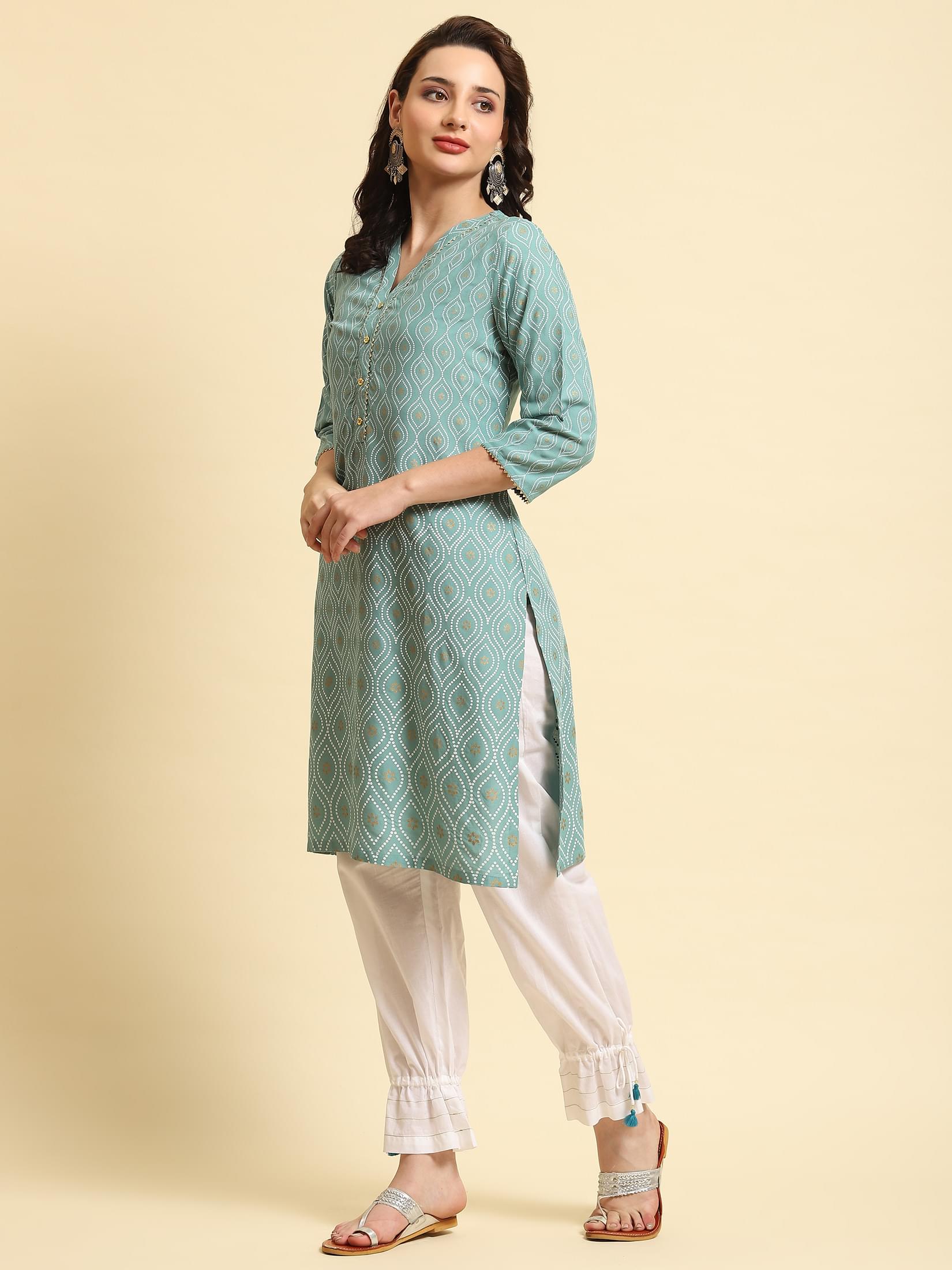 Women Green Printed Kurta.