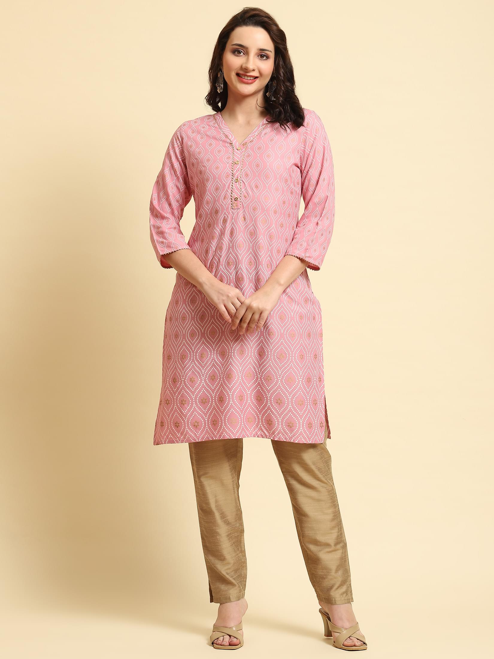 Women Pink Printed Kurta.