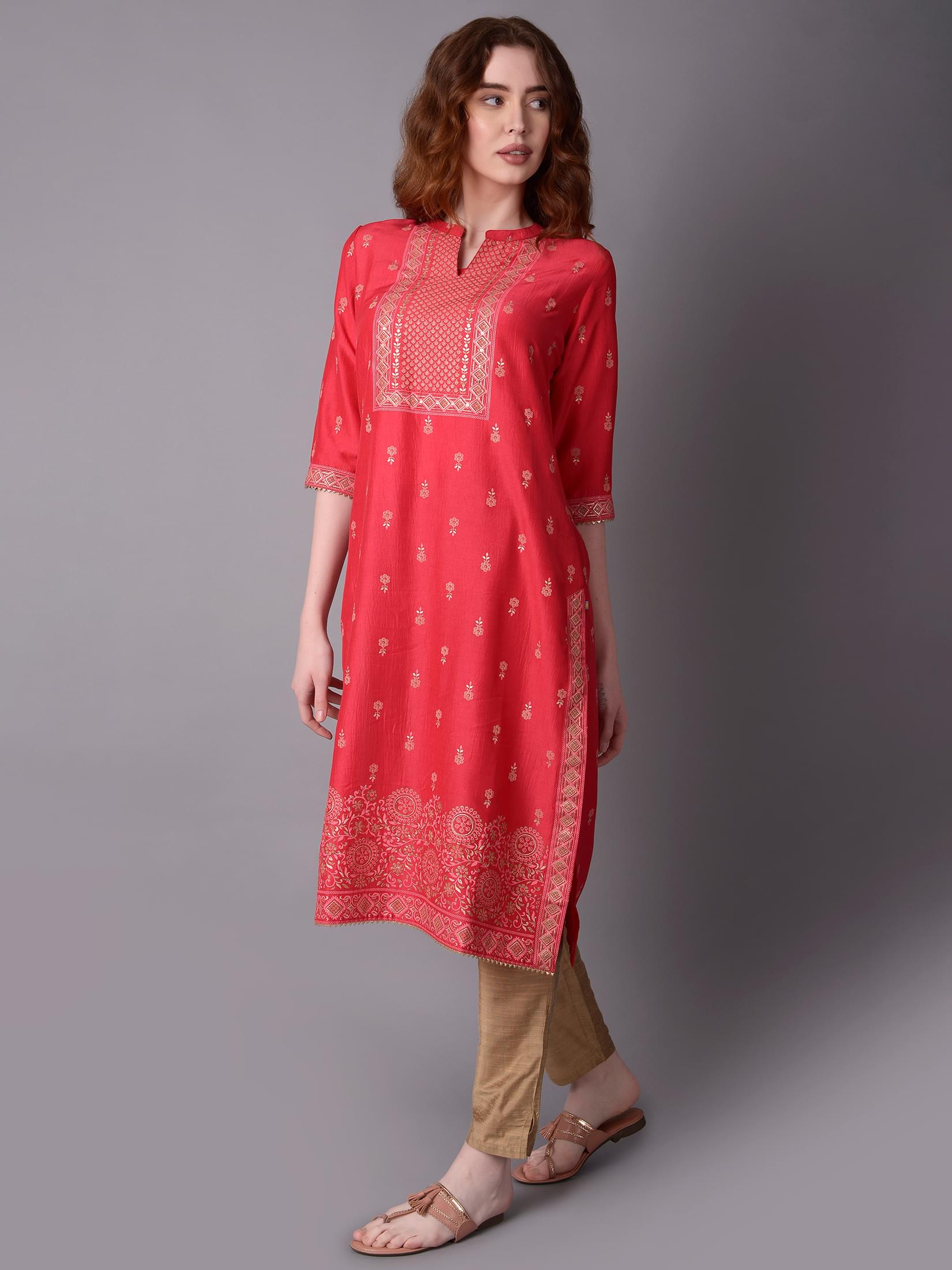 Women Pink Ornamental Printed Kurta.