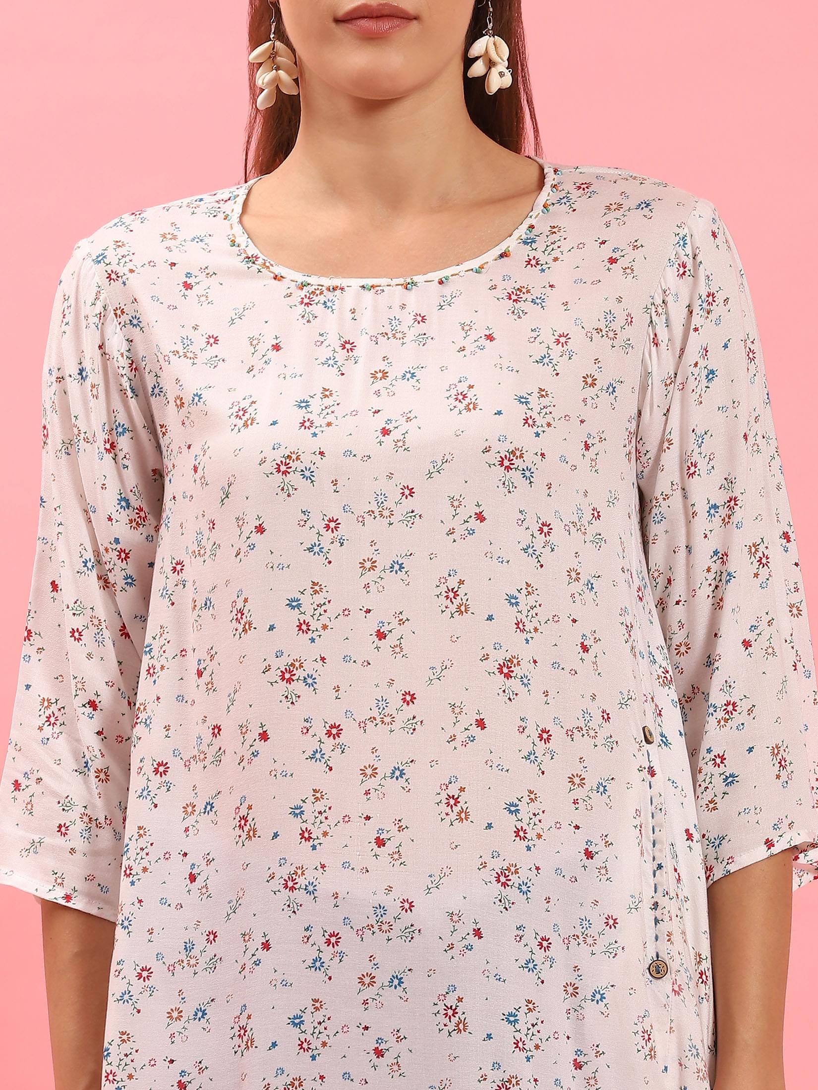 Women White Floral Printed Kurta.