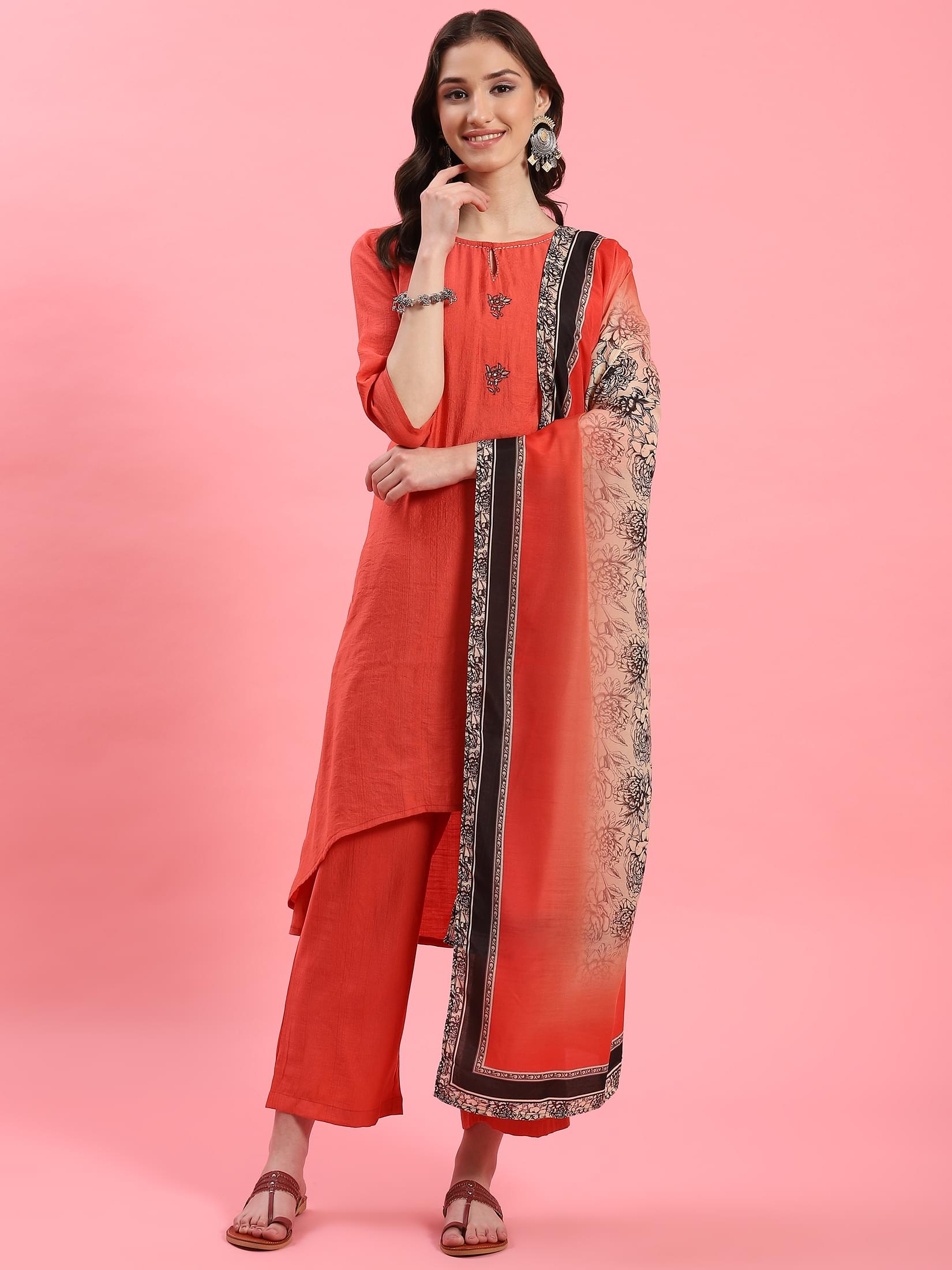 Women Coral Solid Kurta Trouser Dupatta.