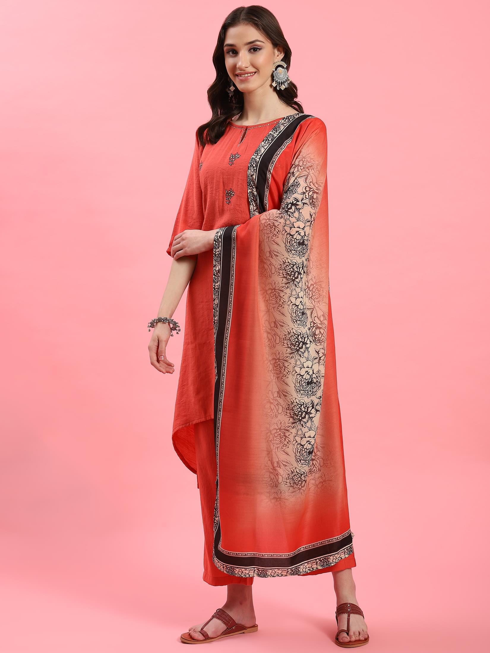 Women Coral Solid Kurta Trouser Dupatta.