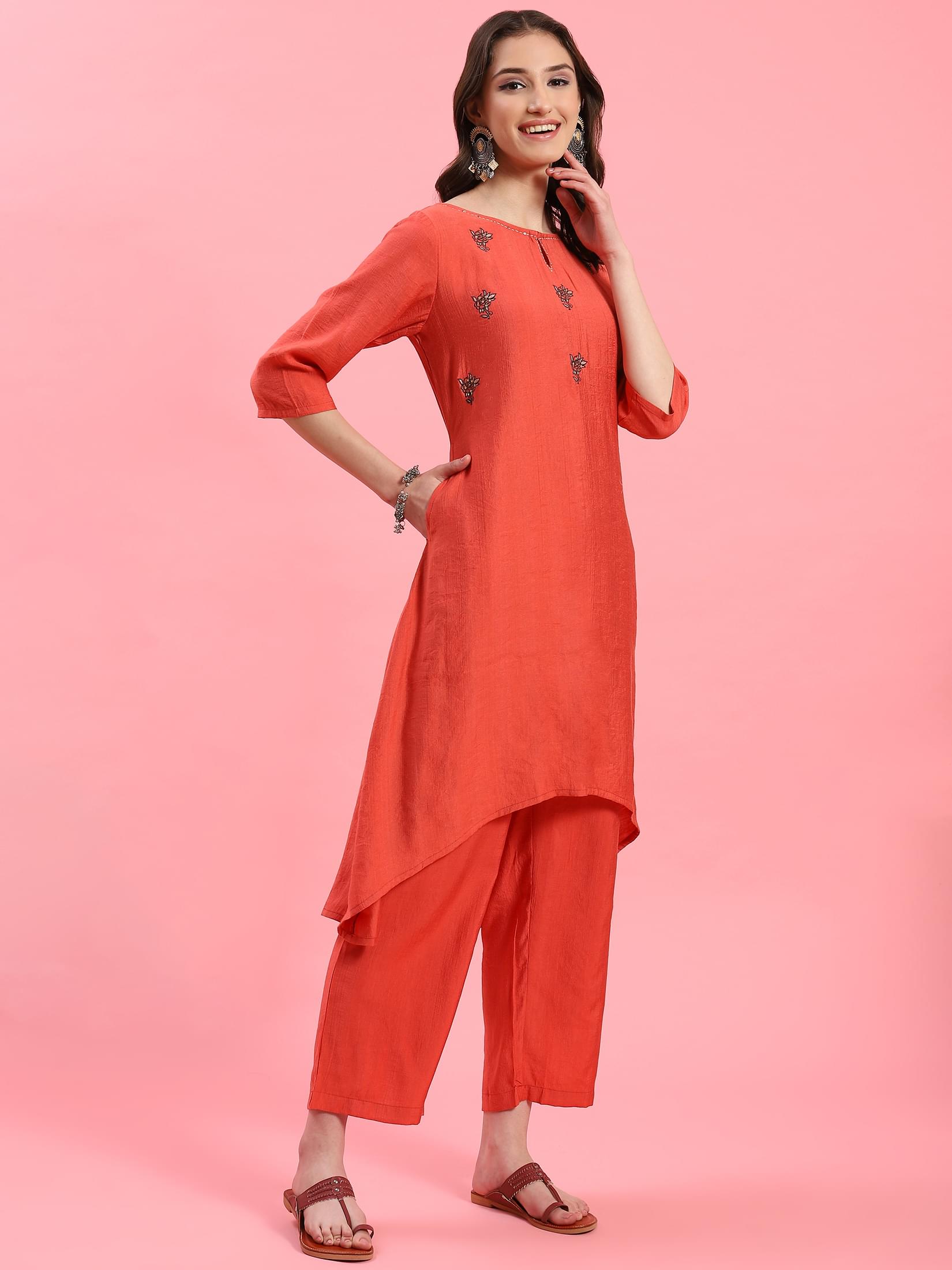Women Coral Solid Kurta Trouser Dupatta.