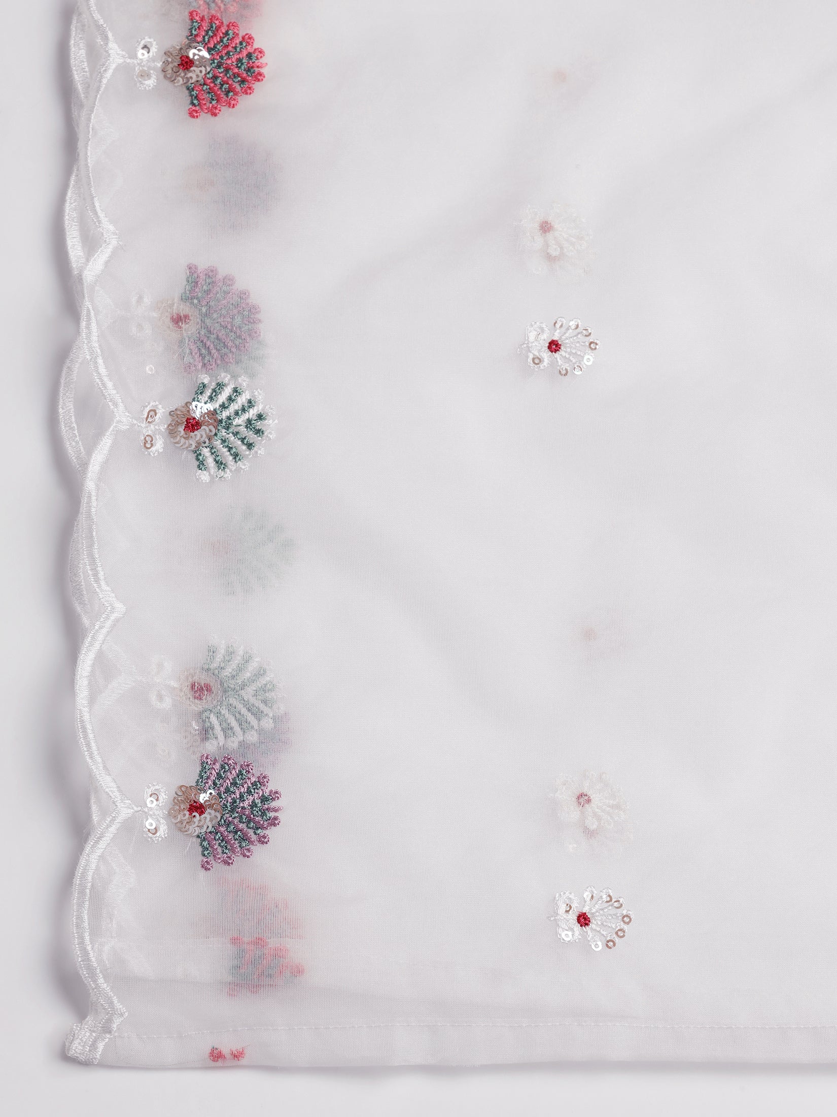 Women Mul Chanderi White Embroidered Kurta Trouser Dupatta