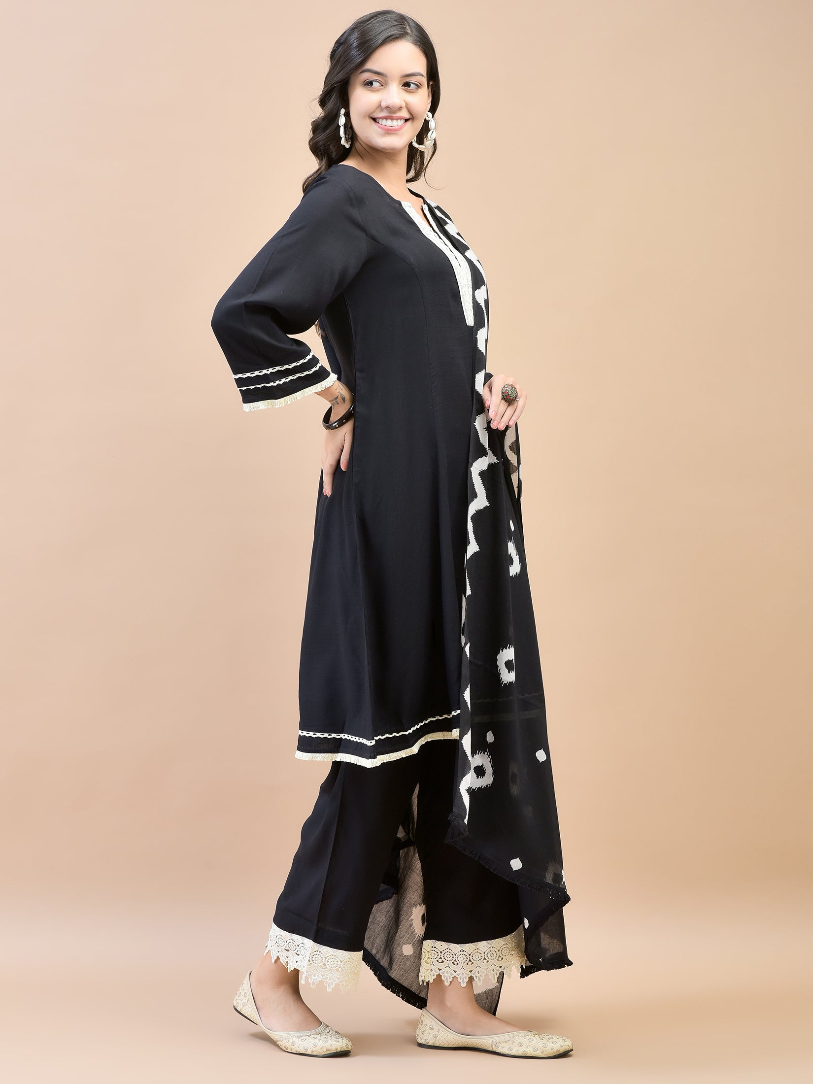 Women Rayon Black Kurta Comfort Pant Dupatta