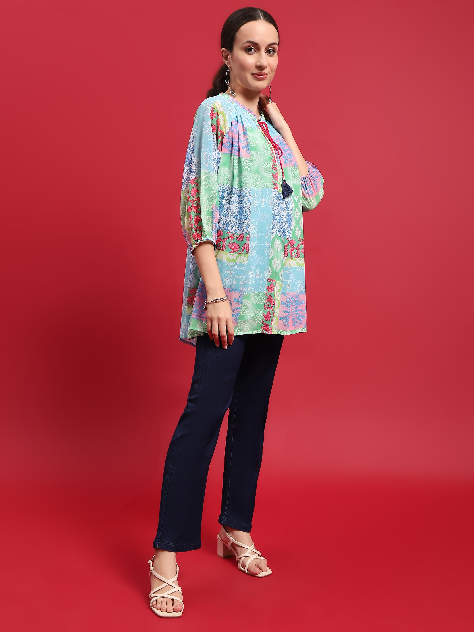 Women Georgette Multicolor Abstract Print Tunic