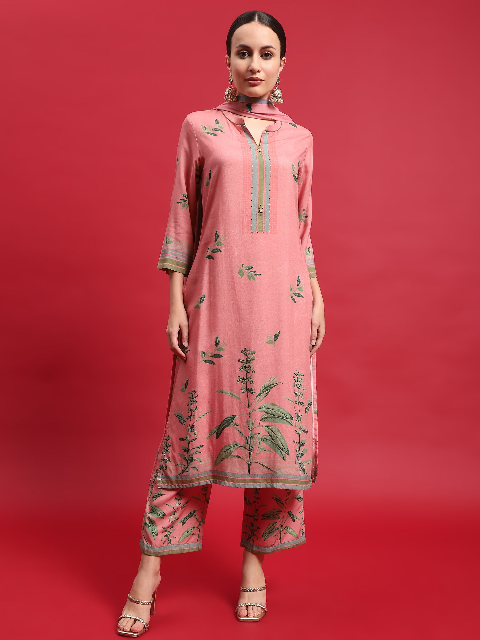 Women Liva Rayon Pink Floral Print Kurta Comfort Pant Dupatta