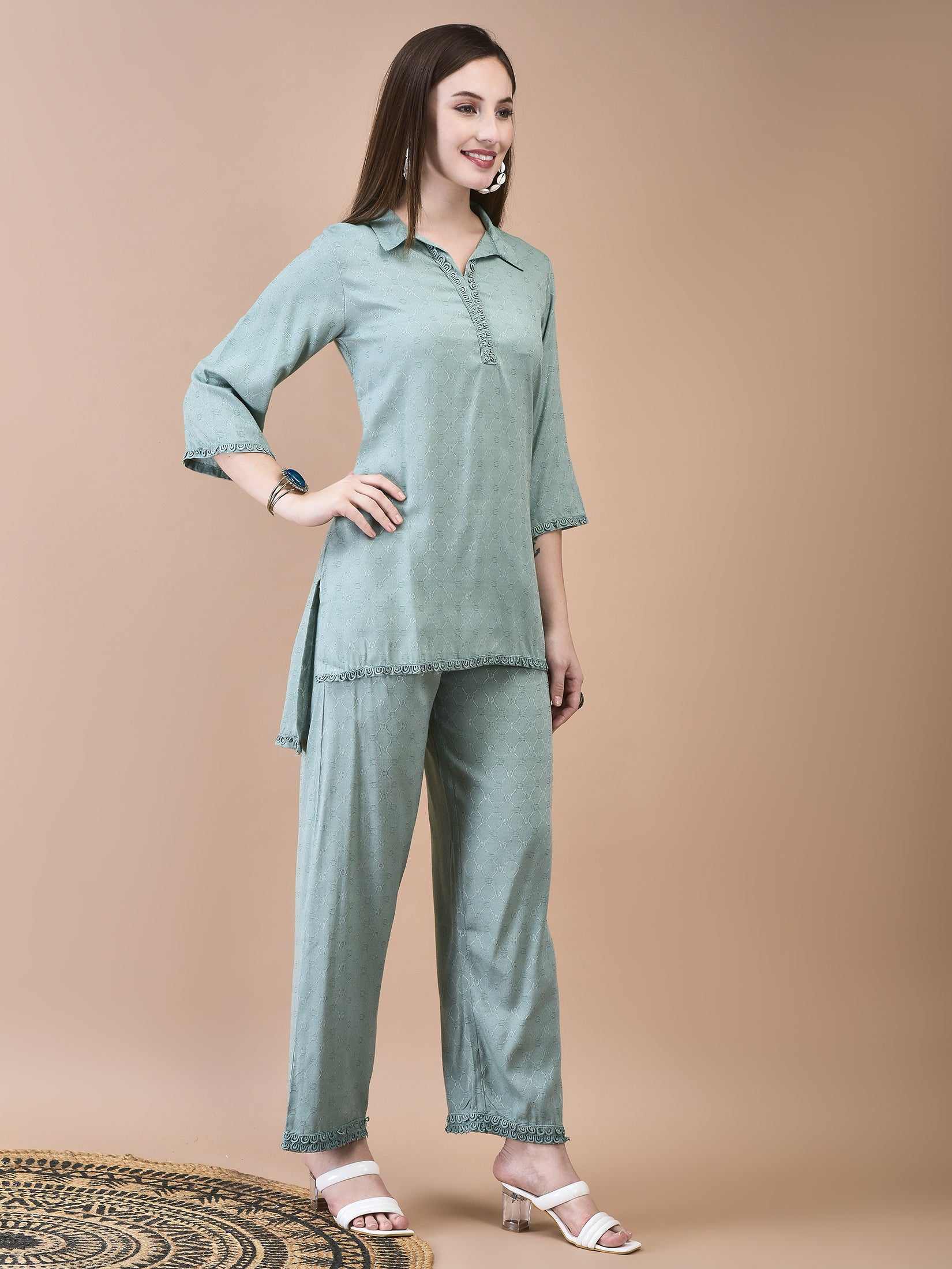 Women Poly Viscose Dobby Green Solid Co-Ord Set