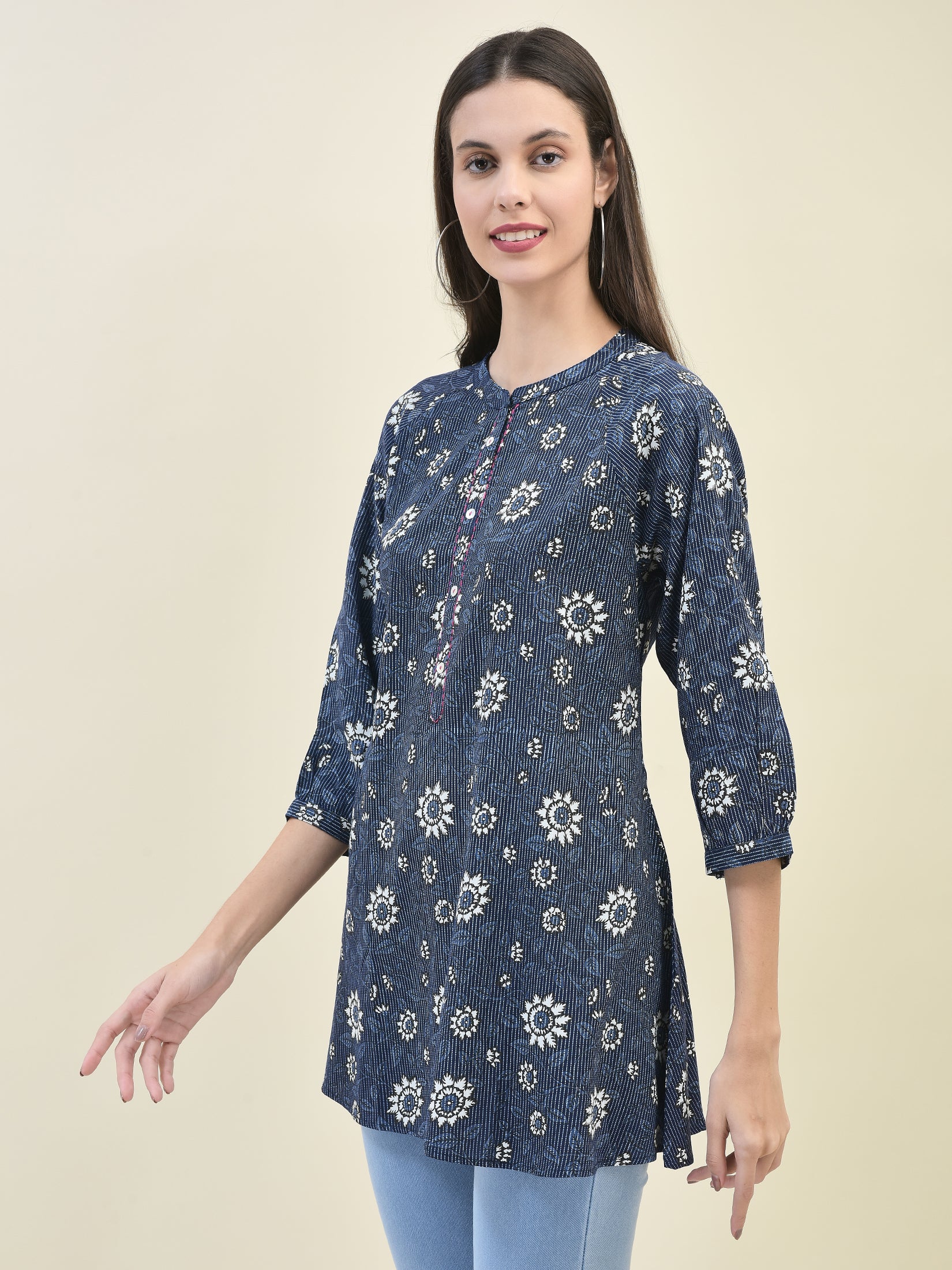 Women Liva Rayon Indigo Floral Print Tunic