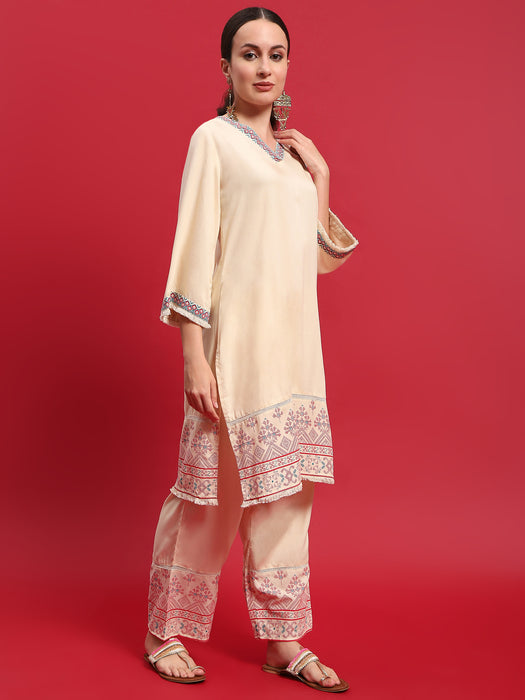 Women Liva Rayon Beige Solid Kurta With Comfort Pant