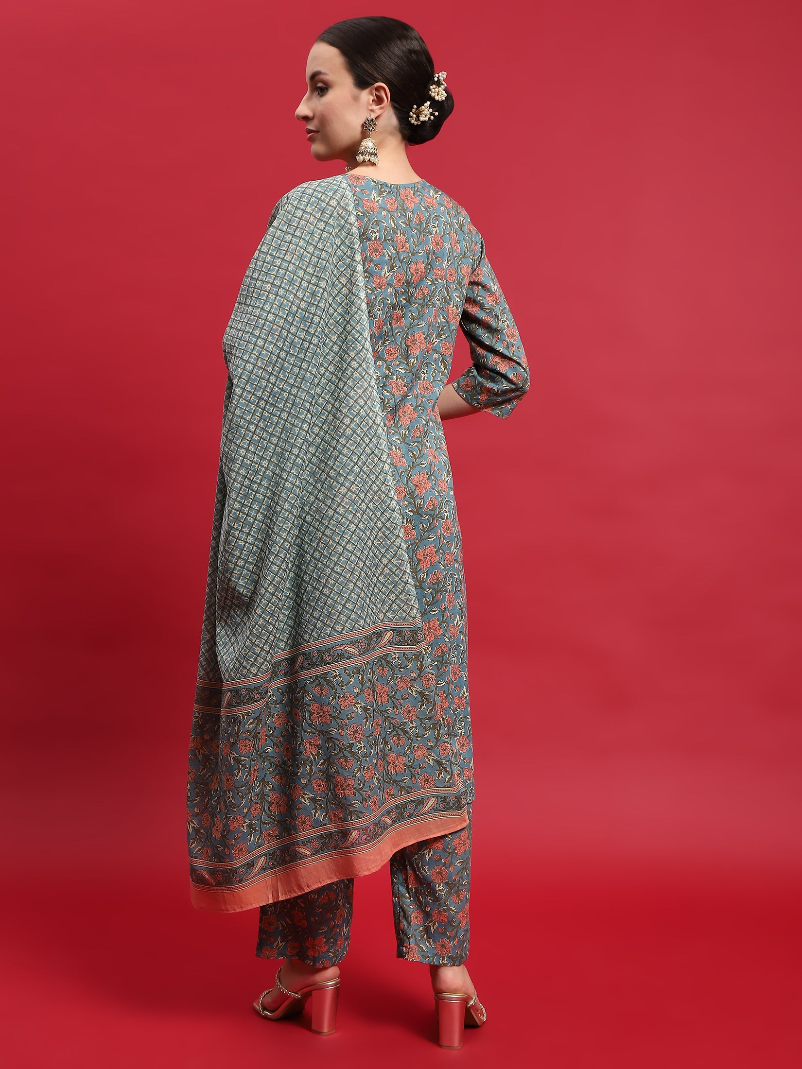 Women Cotton Multicolor Floral Print Kurta Comfort Pant Dupatta