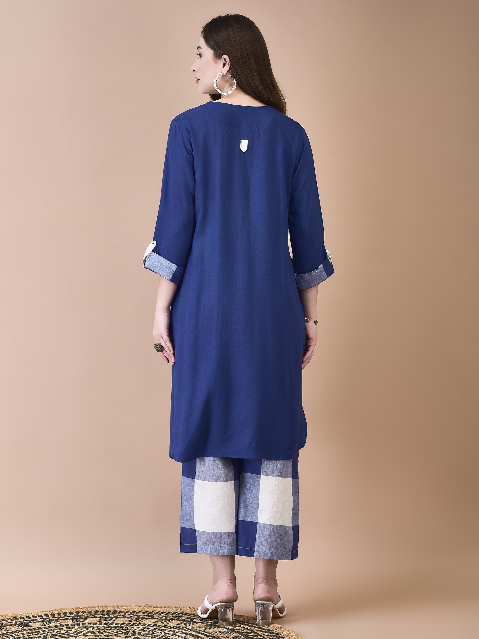 Women Liva (Rayon) Blue Solid Kurta With Cotton Comfort Pant