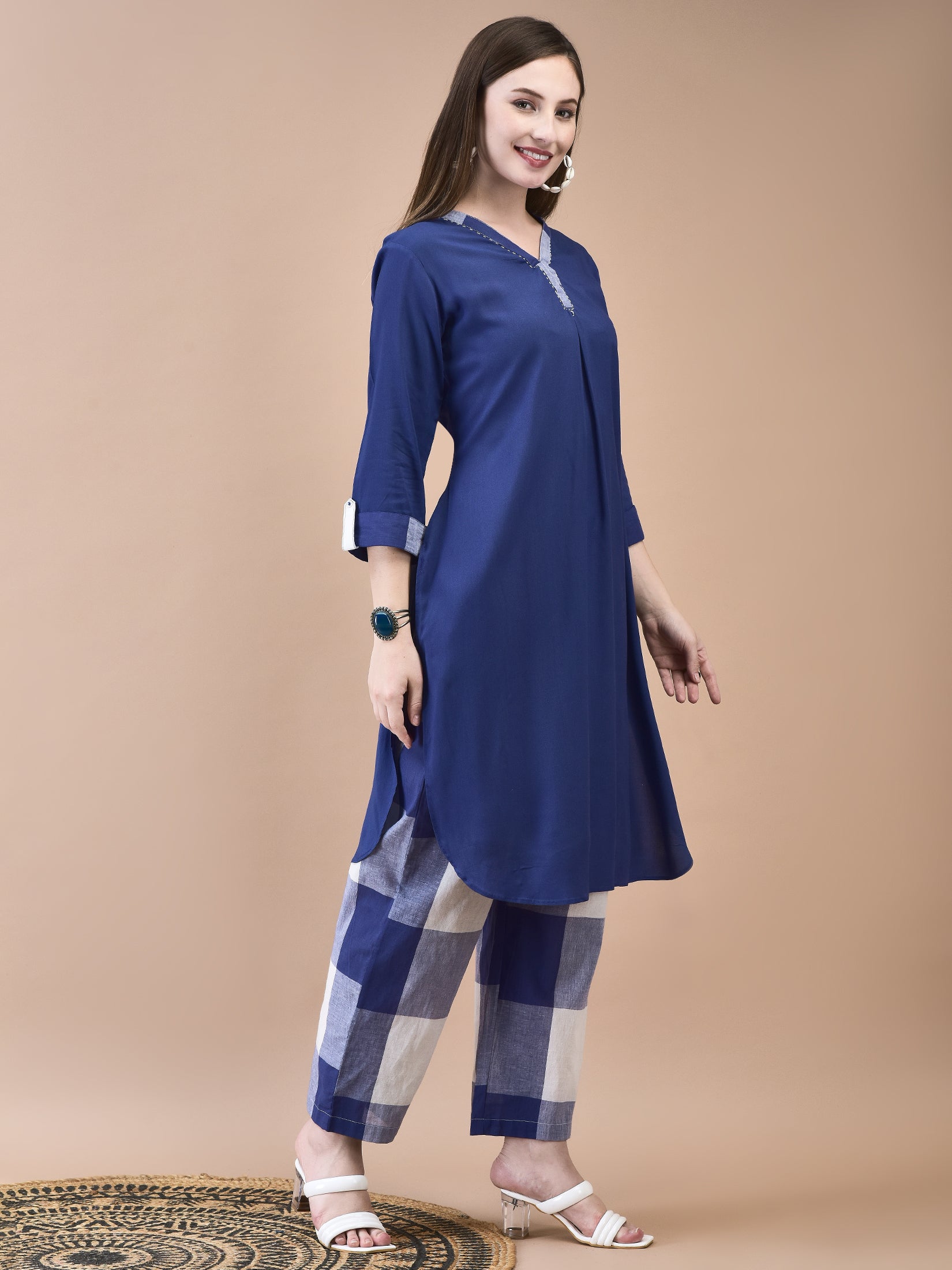 Women Liva (Rayon) Blue Solid Kurta With Cotton Comfort Pant