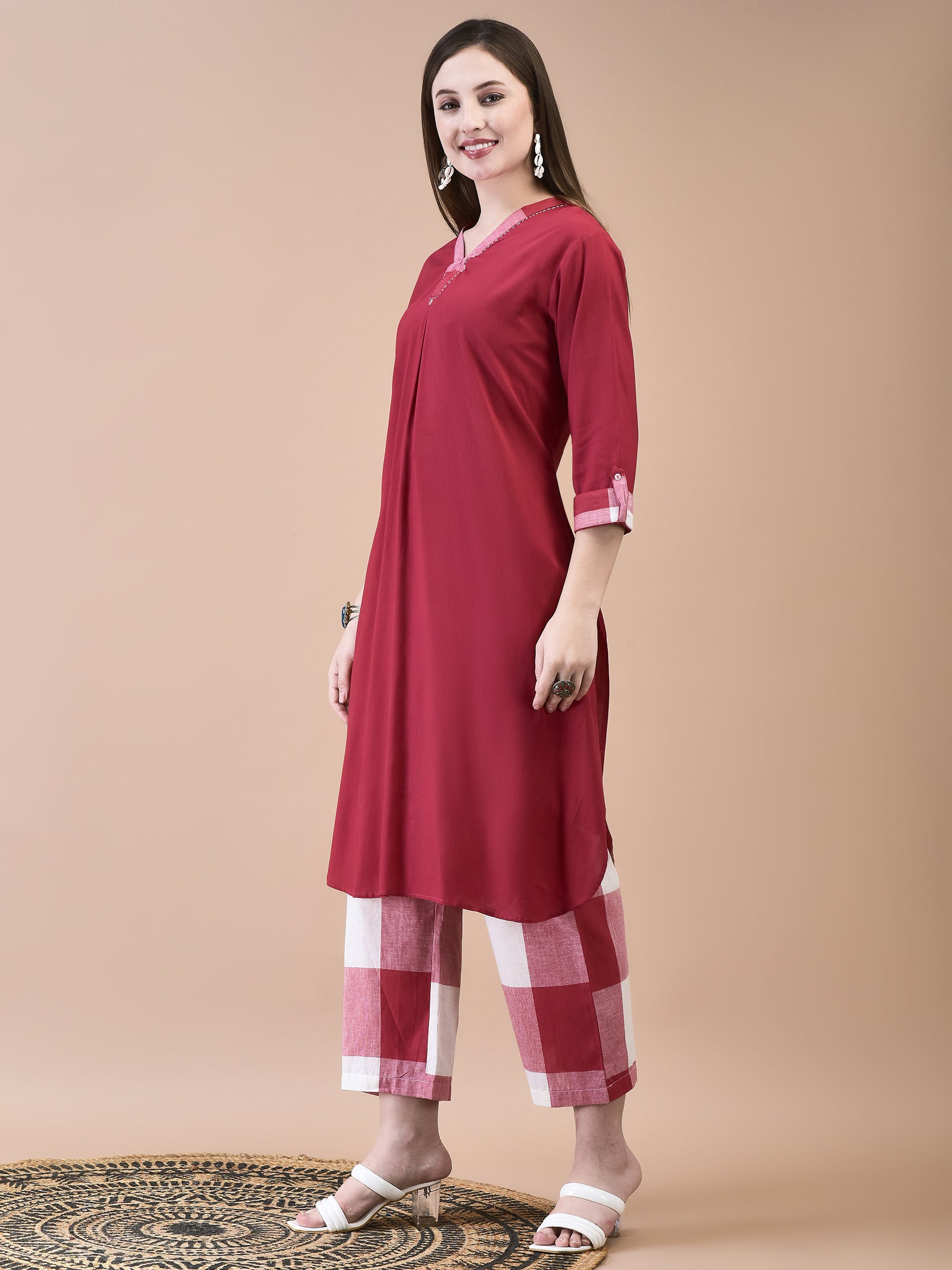 Women Liva (Rayon) Red Solid Kurta With Cotton Comfort Pant