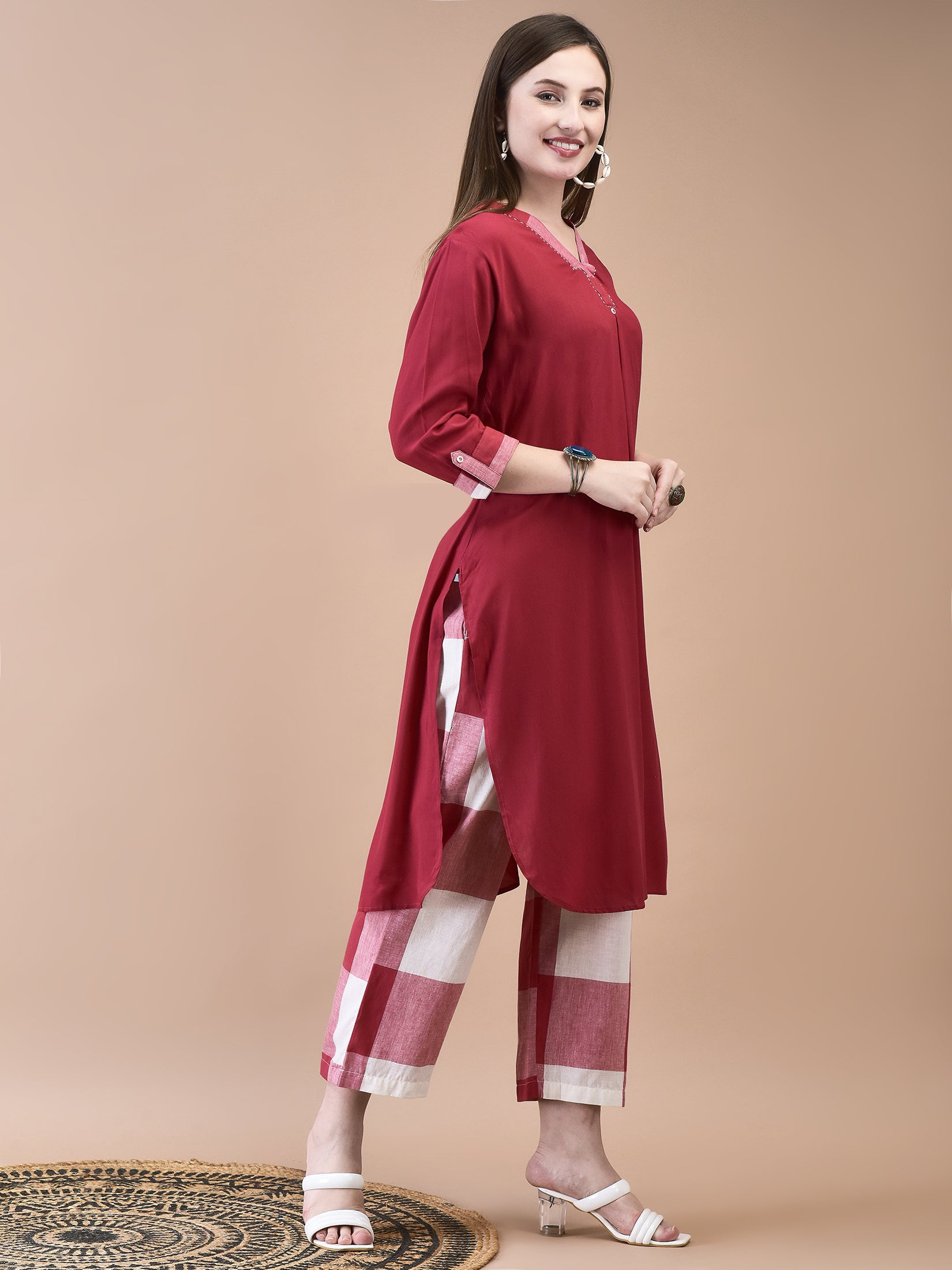 Women Liva (Rayon) Red Solid Kurta With Cotton Comfort Pant