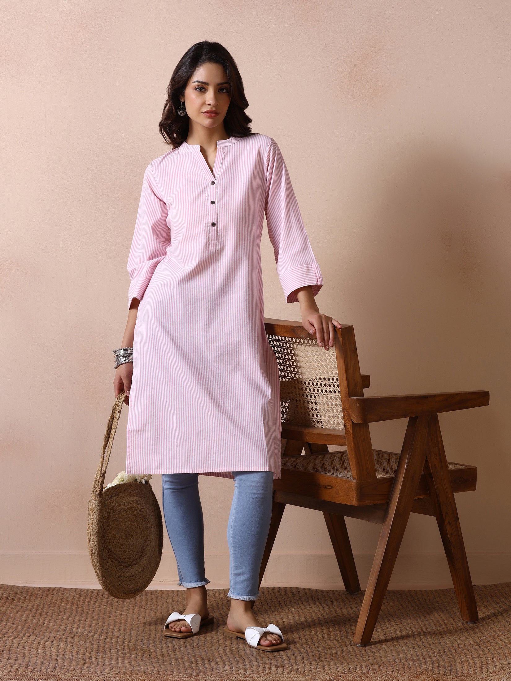 Women Poly Cotton Pink Yarn Dyed Kurta