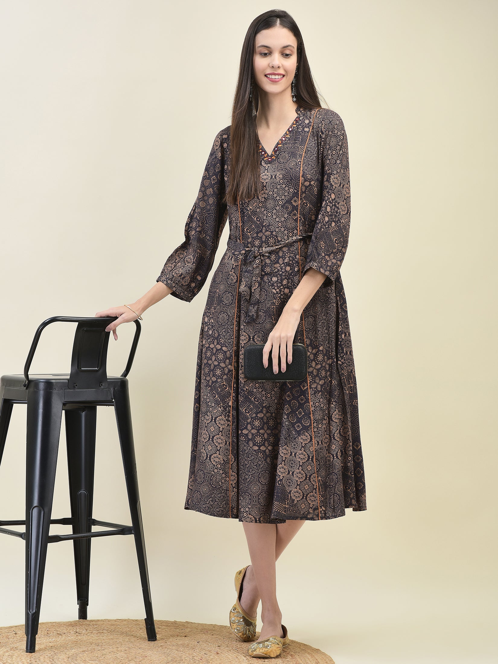 Women Liva Rayon Grey Ornamental Print Dress