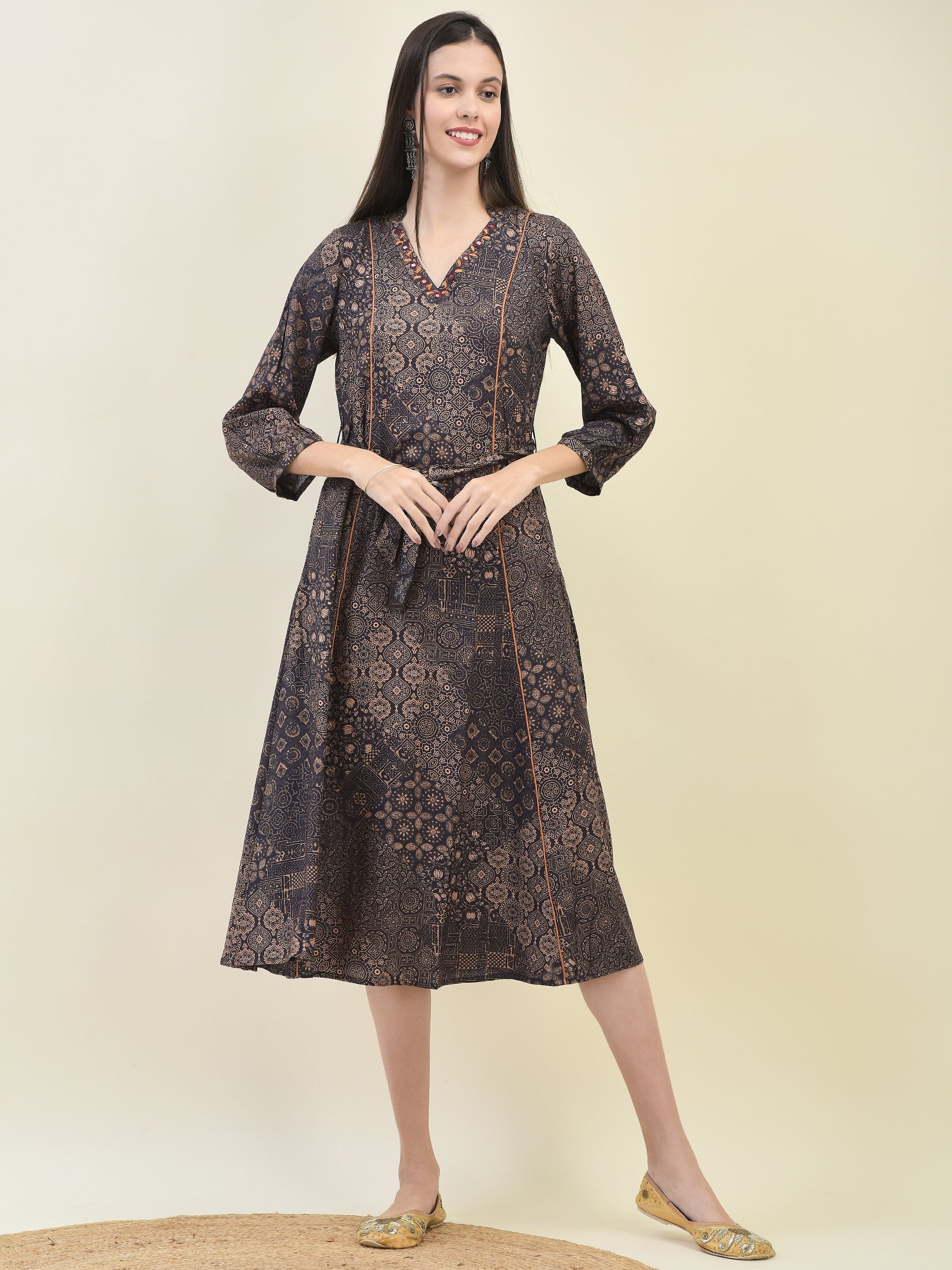 Women Liva Rayon Grey Ornamental Print Dress