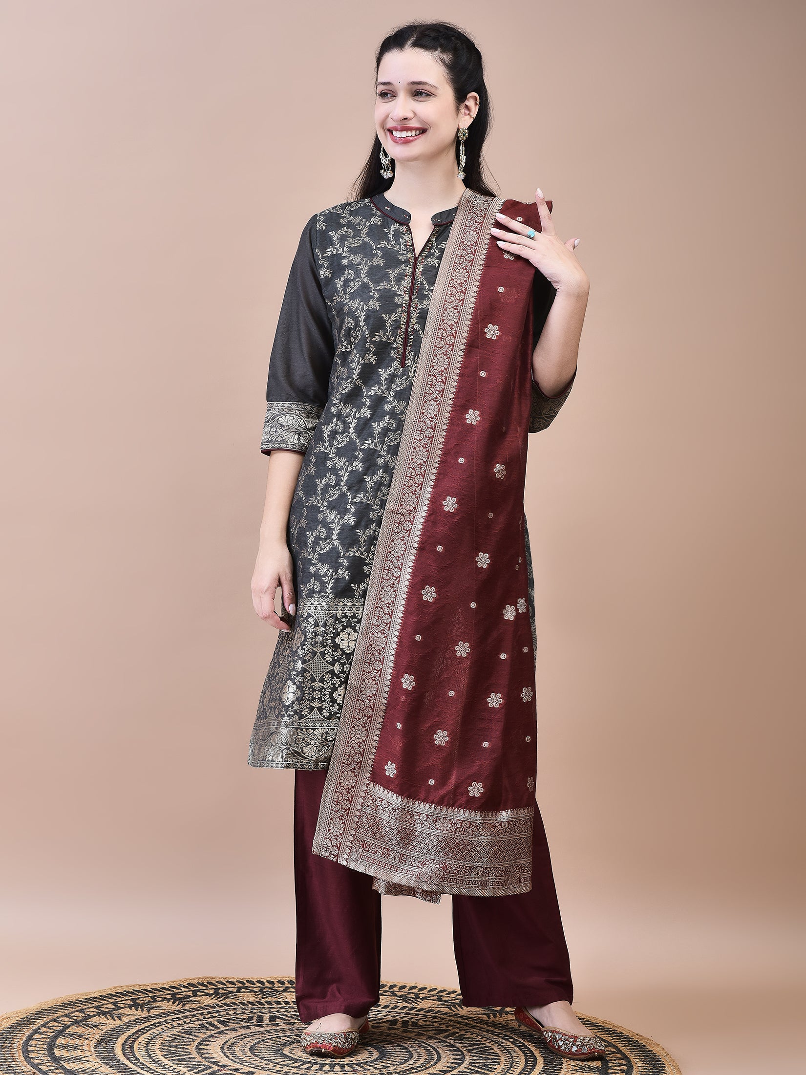 Women Jacquard Grey Woven Kurta Comfort Pant Dupatta