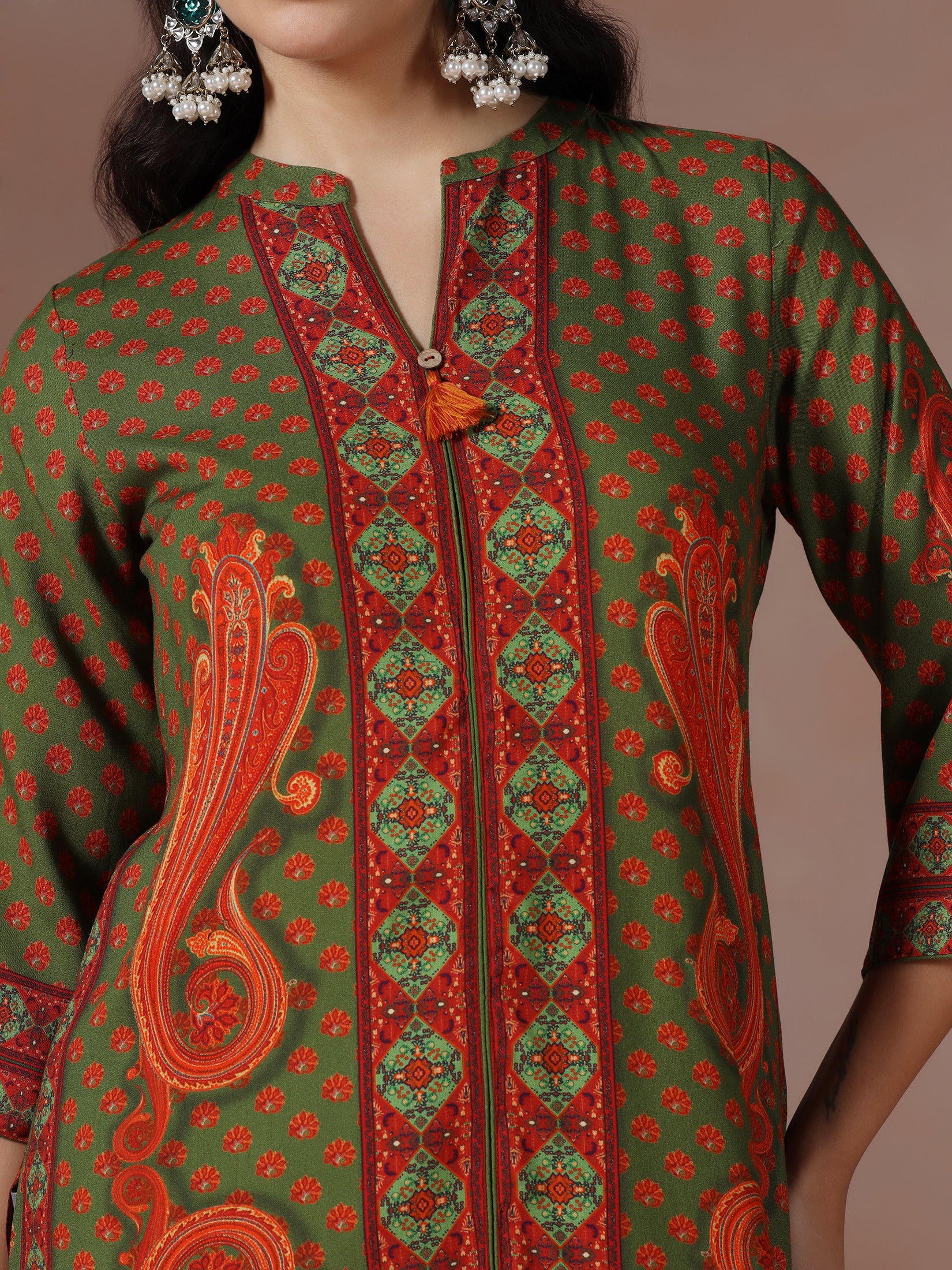 20120OLIVEGREENRUST_closer