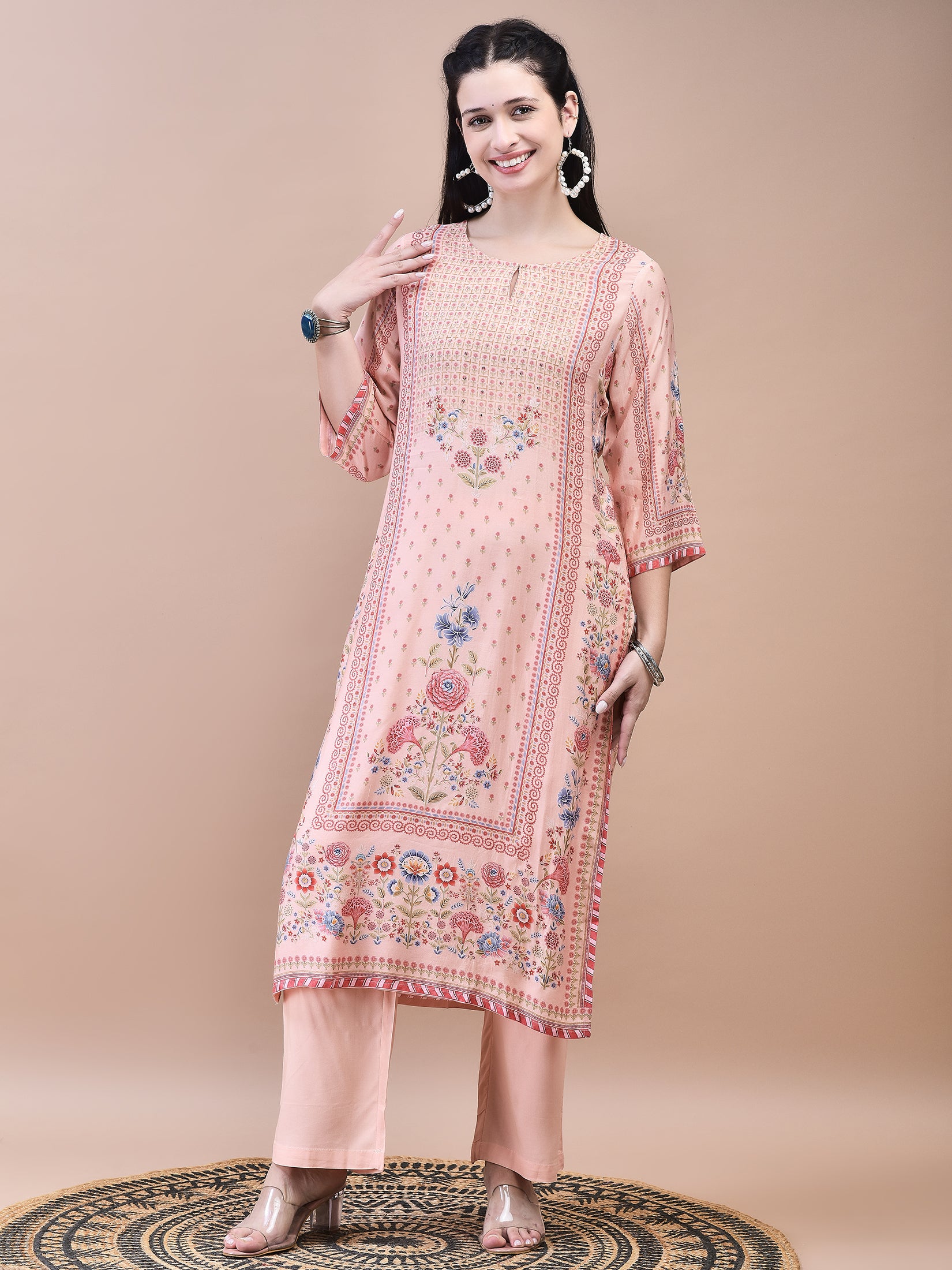 Women Muslin Peach Floral Print Kurta Comfort Pant Dupatta