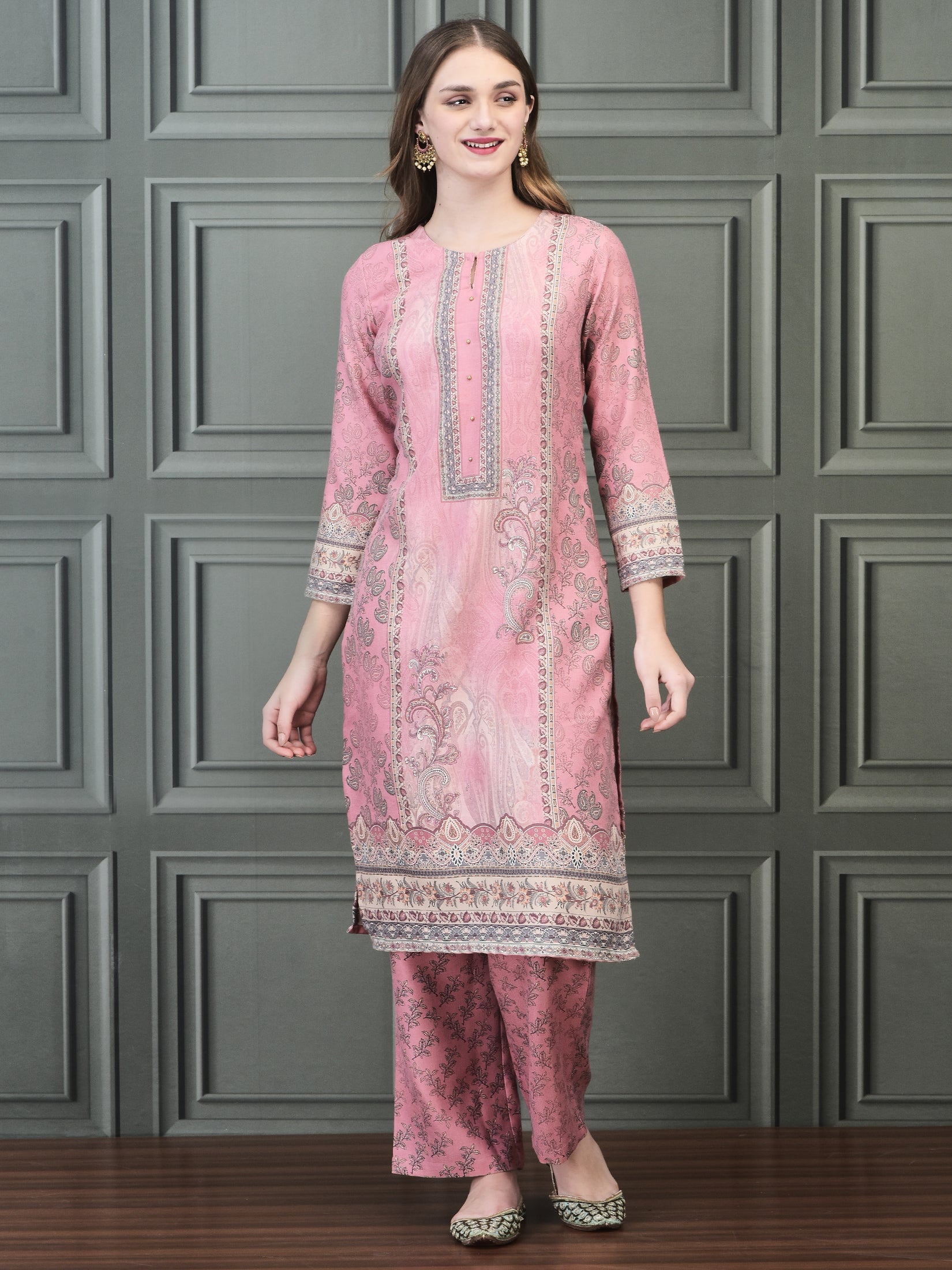 Women Winter Pashmina Pink Paisley Print Kurta Comfort Pant Dupatta