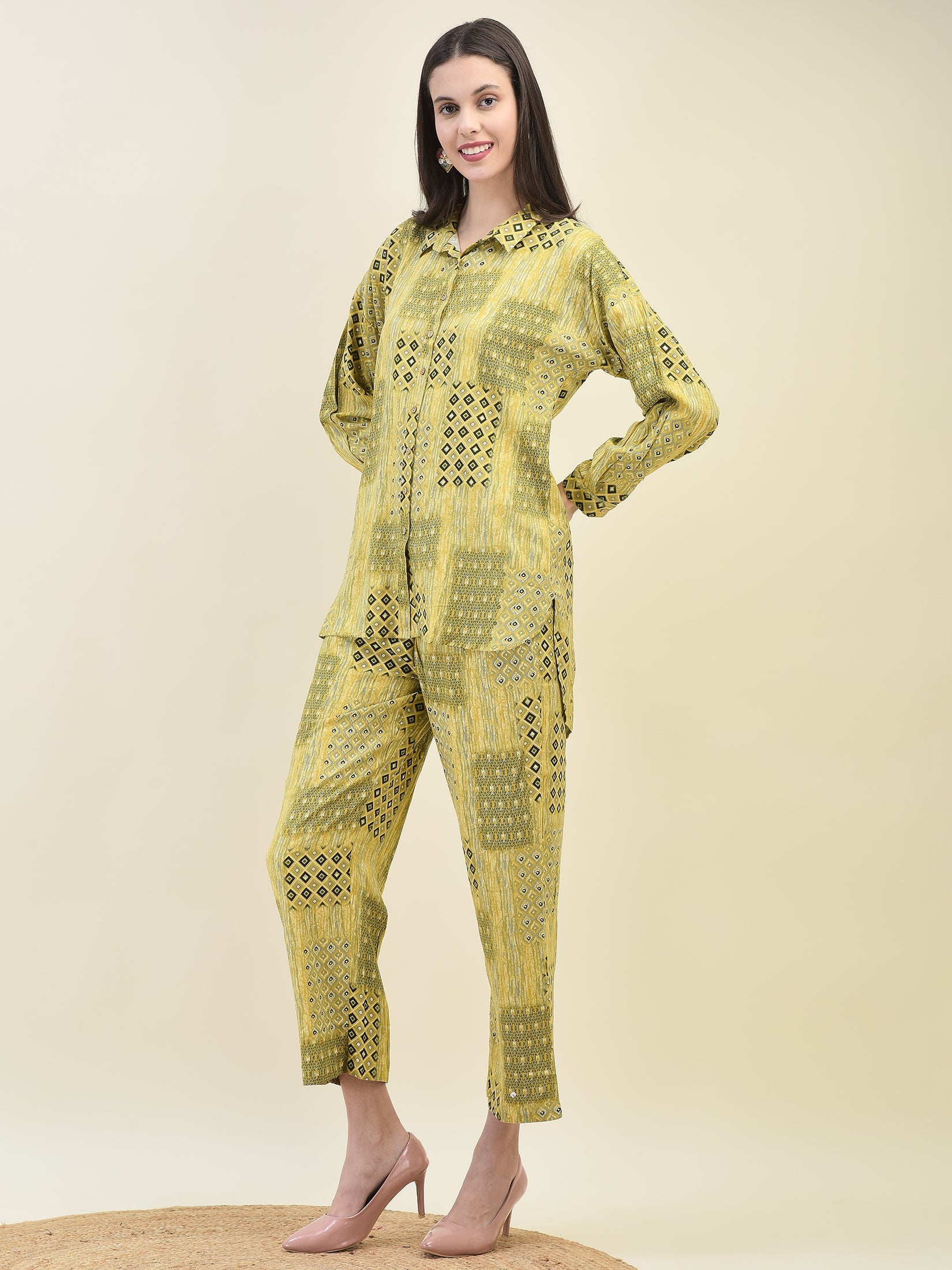 Women Liva Rayon Olive Geometric Print Co-Ord Set