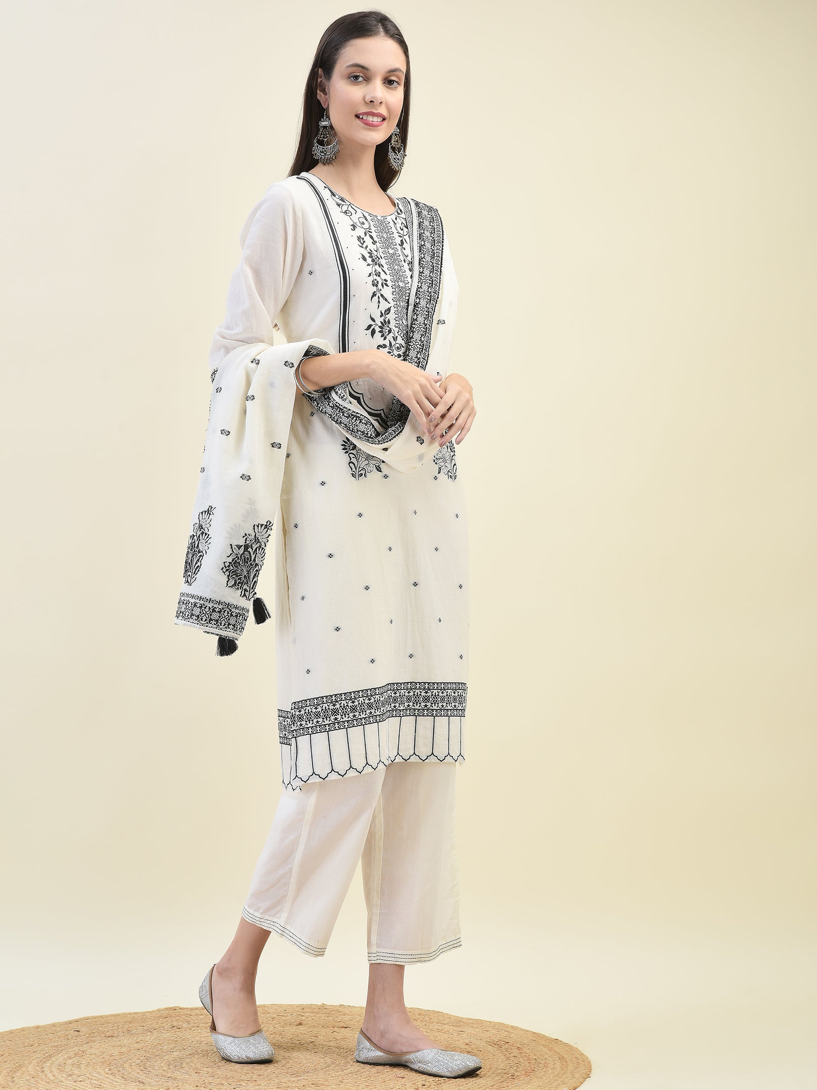 Women Jacquard Off White Solid Kurta Comfort Pant Dupatta