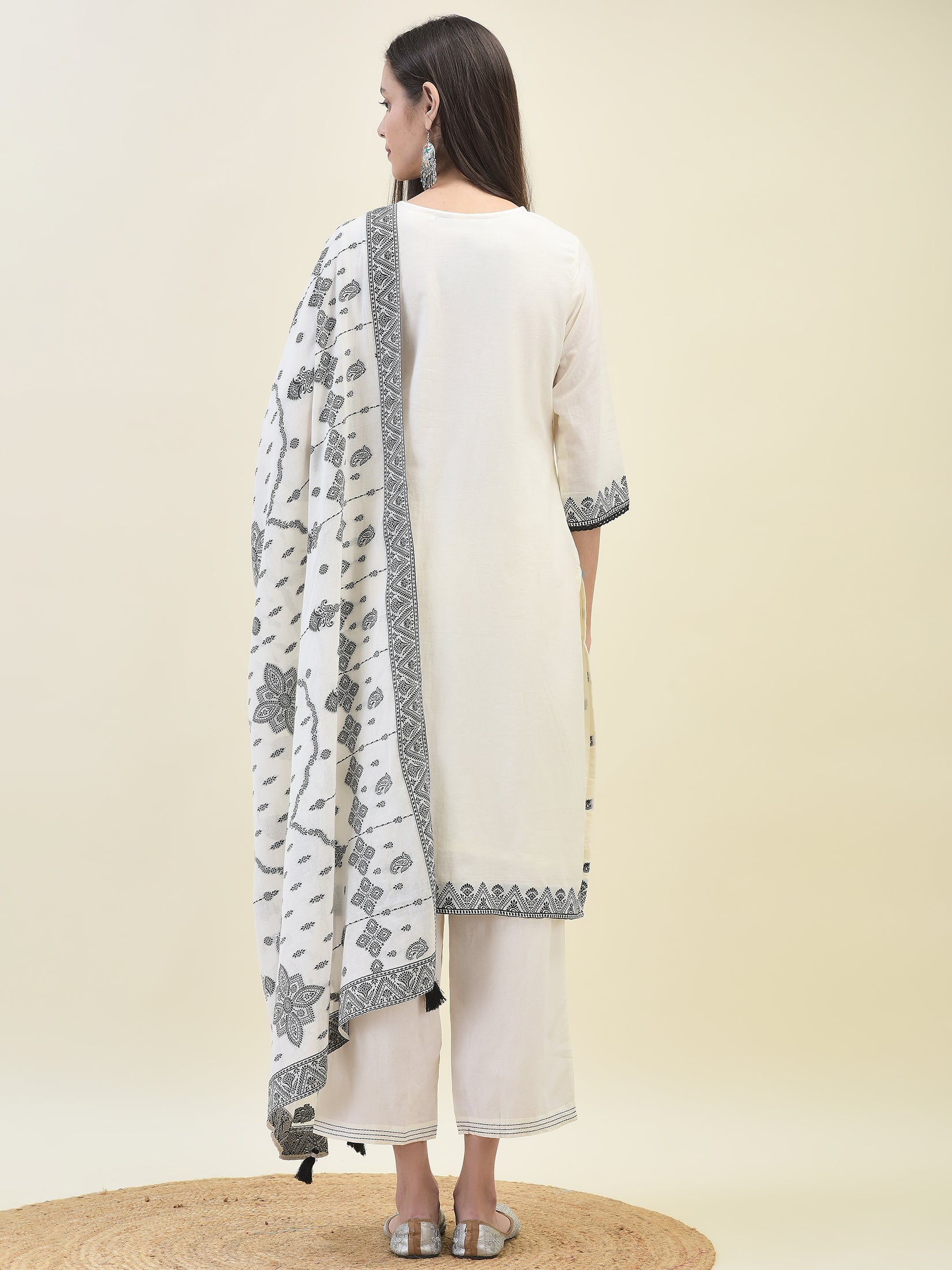 Women Jacquard Off White Solid Kurta Comfort Pant Dupatta