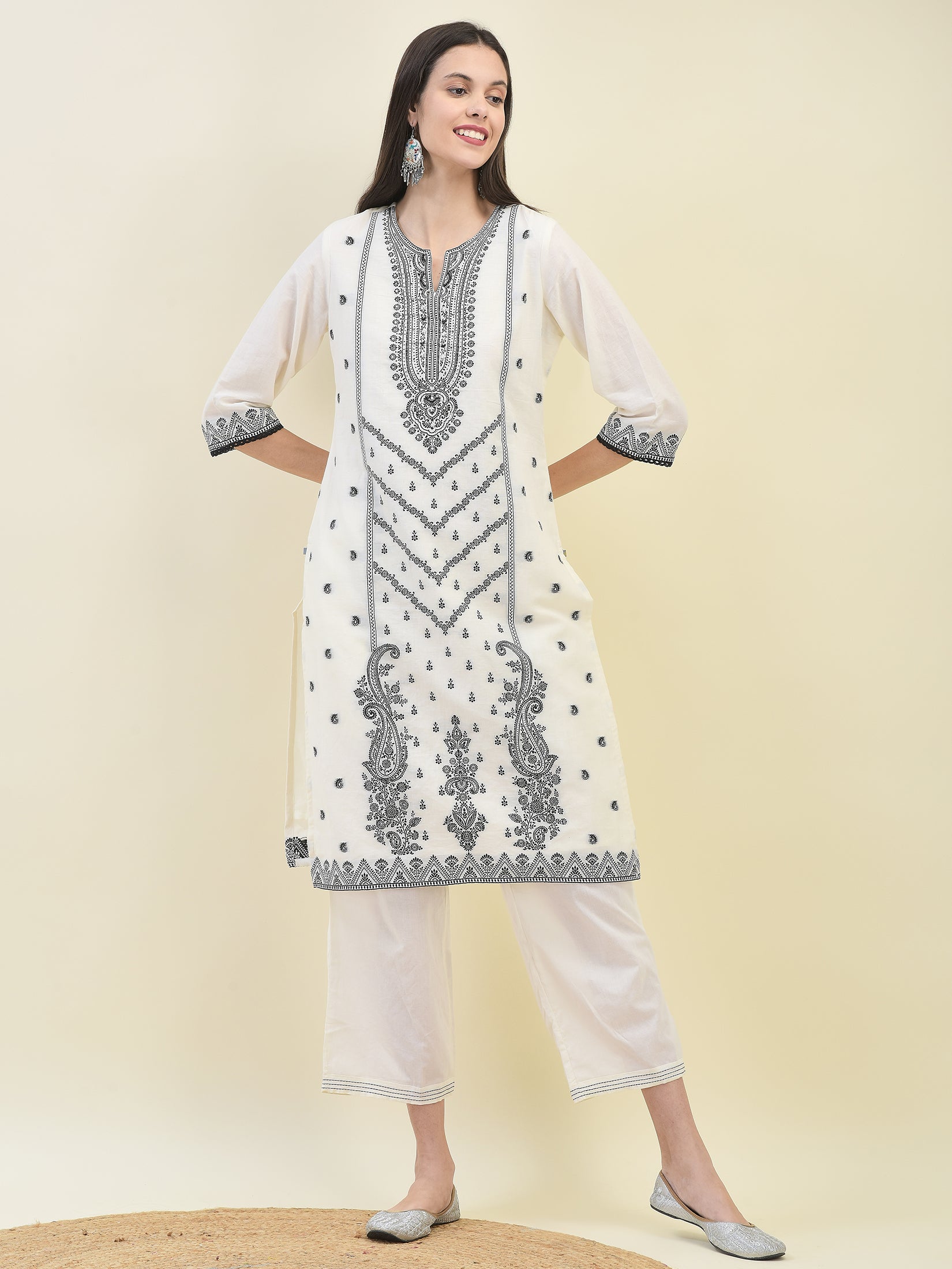 Women Jacquard Off White Solid Kurta Comfort Pant Dupatta