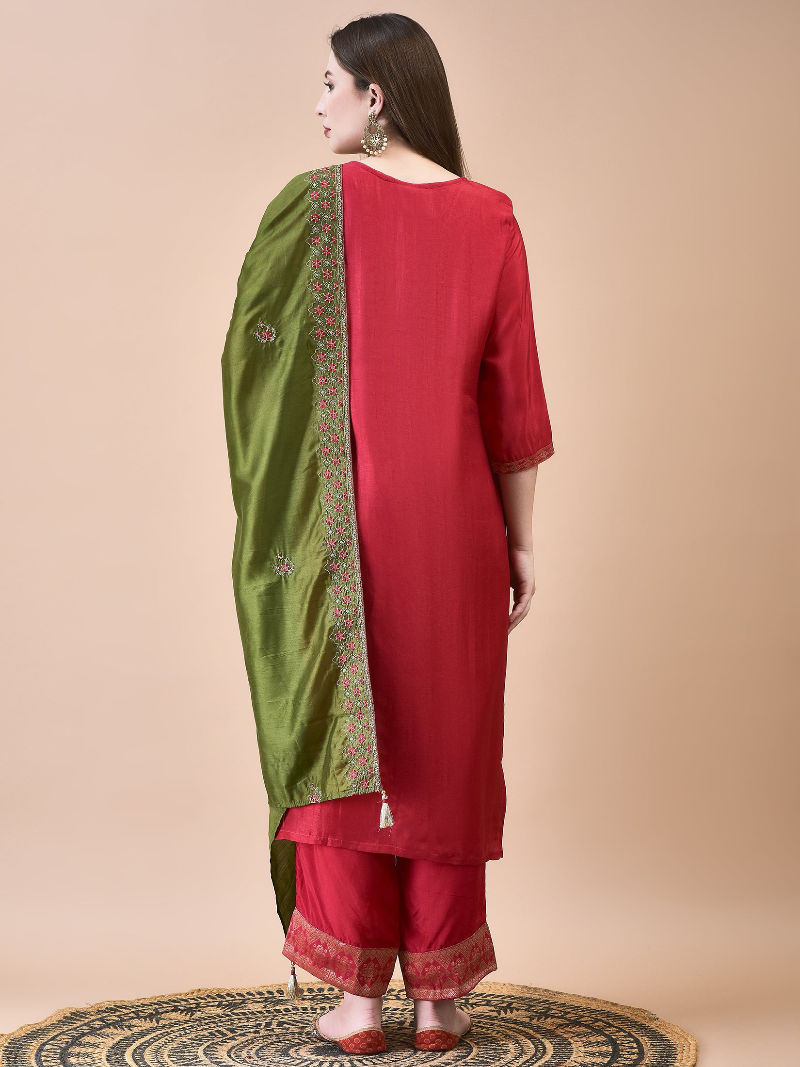 Women Dola Jacquard Fuchsia Woven Kurta Comfort Pant Dupatta