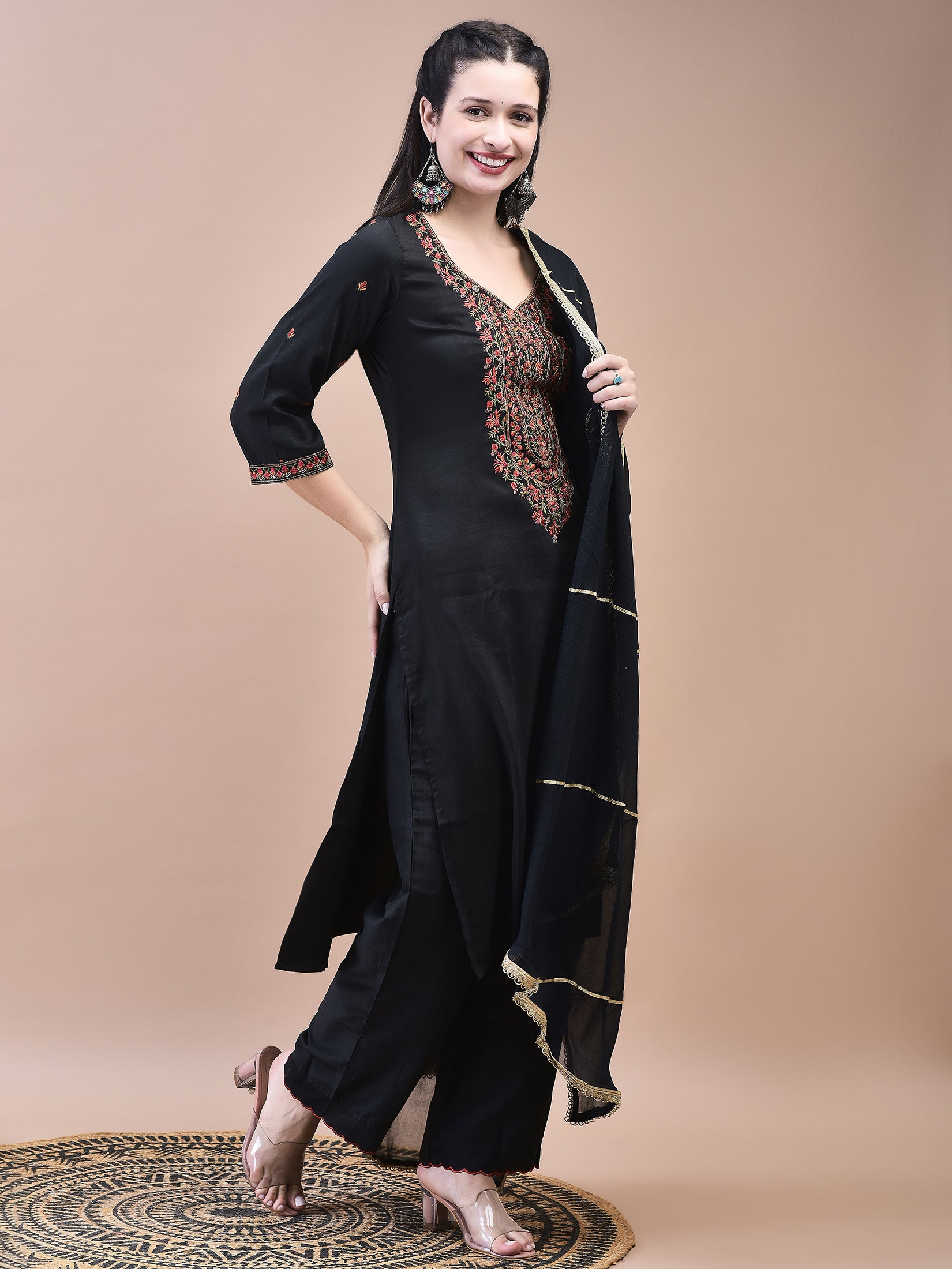 Women Liva Black Embroidered Kurta Comfort Pant Dupatta