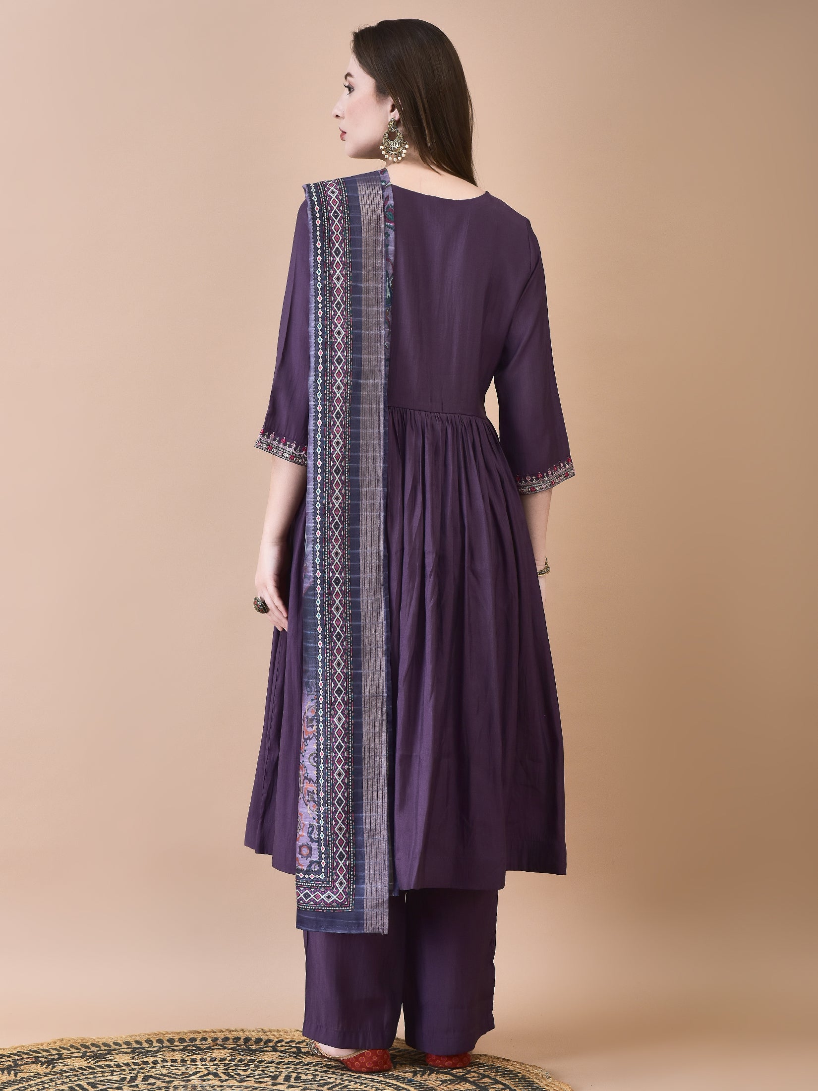 Women Poly Viscose Mauve Embroidered Kurta Comfort Pant Dupatta