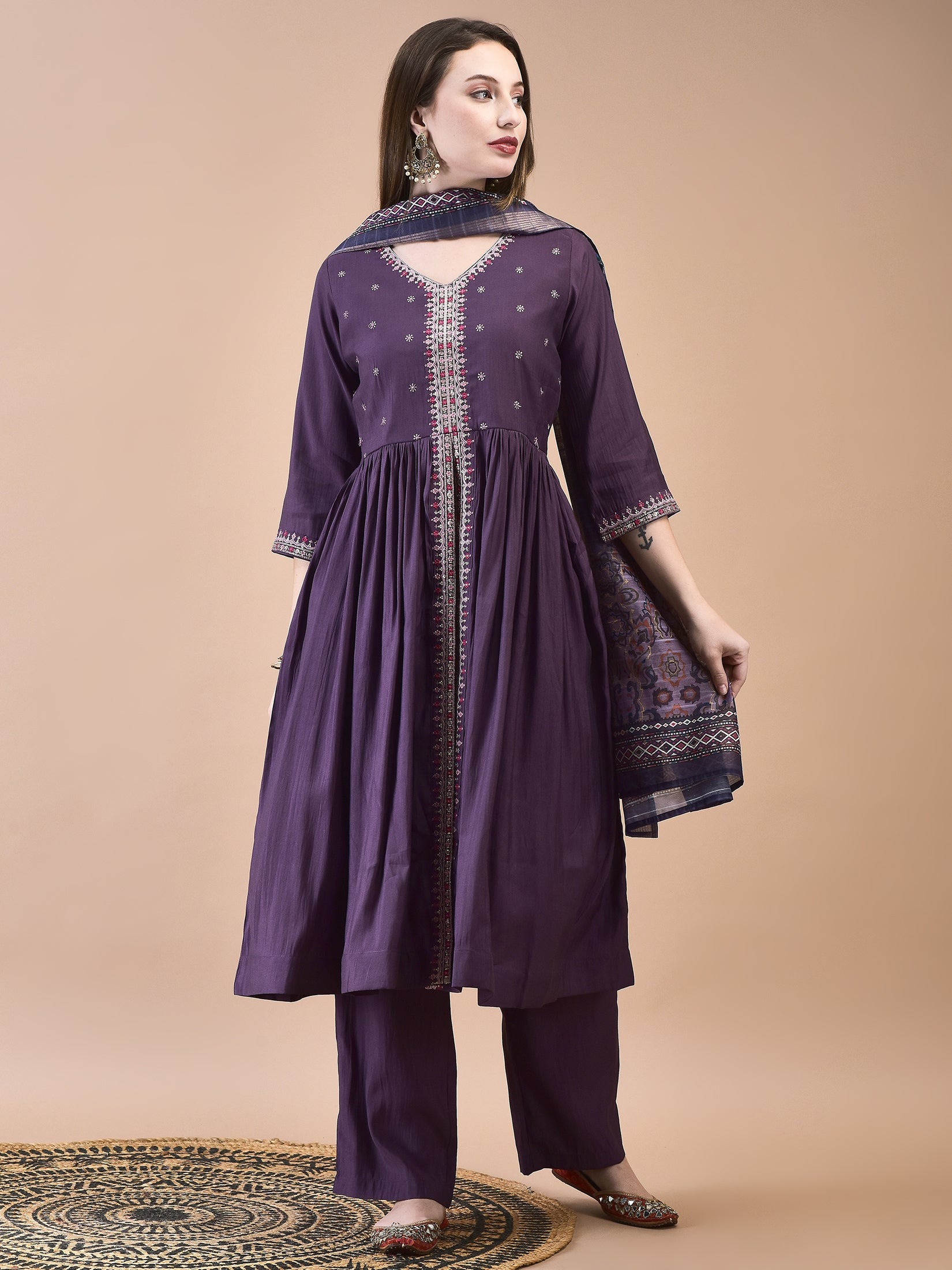 Women Poly Viscose Mauve Embroidered Kurta Comfort Pant Dupatta