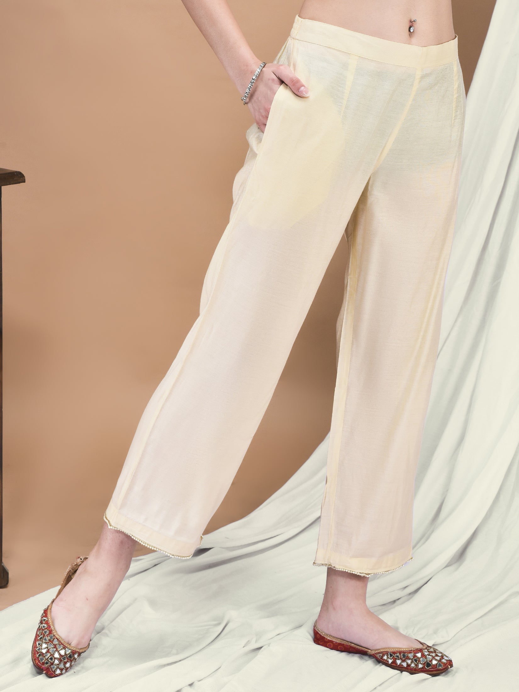 20502OFFWHITE_bottom