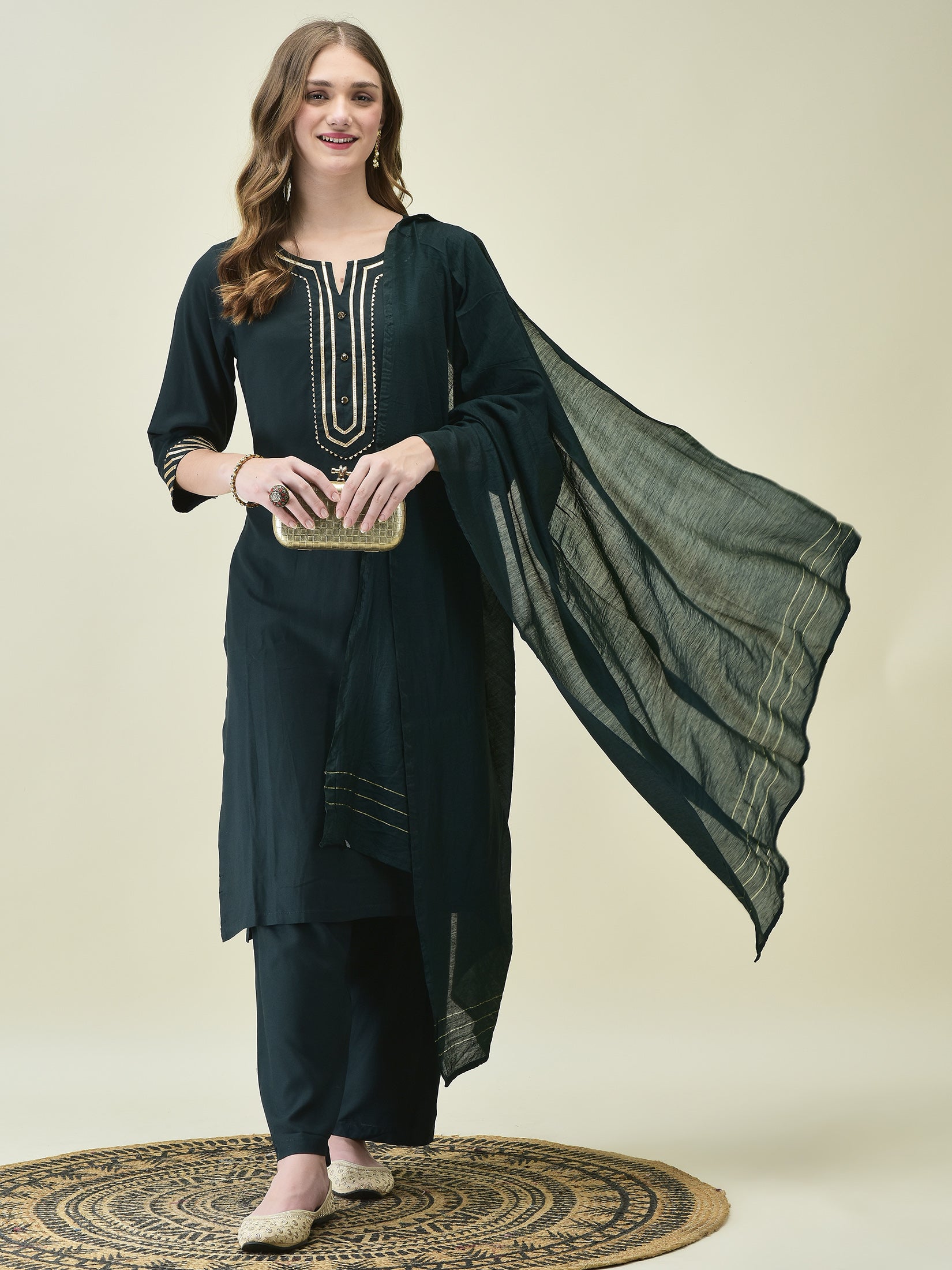 Women Soild Emerald Green Kurta Comfort Pant Dupatta