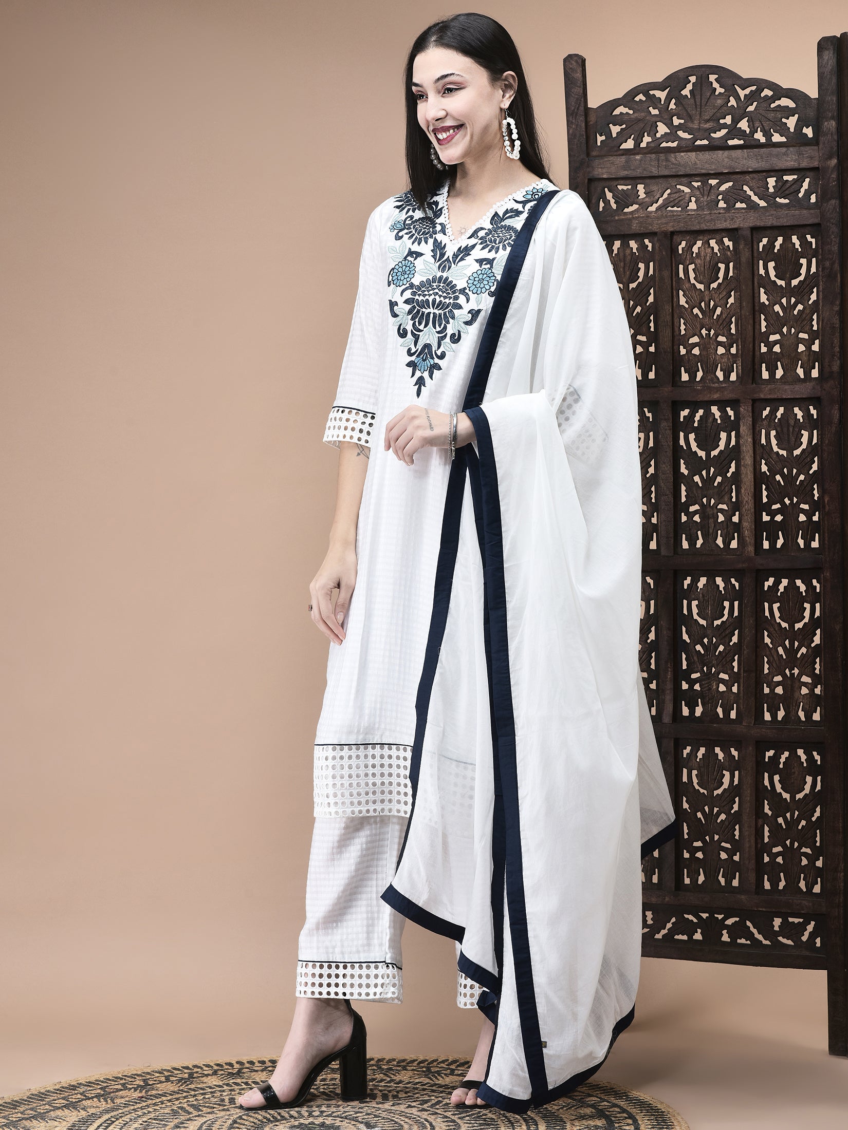 Women Viscose White Embroidered Kurta Comfort Pant Dupatta
